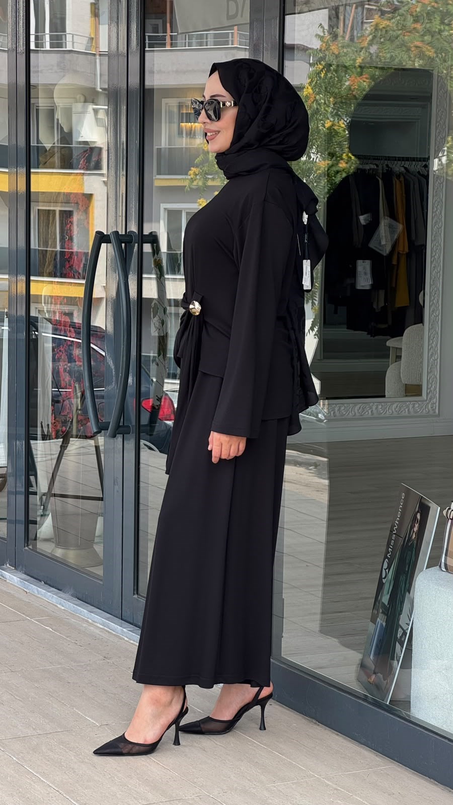 Almarwah Drapeli Broş Detaylı Pantolonlu Takım 202946