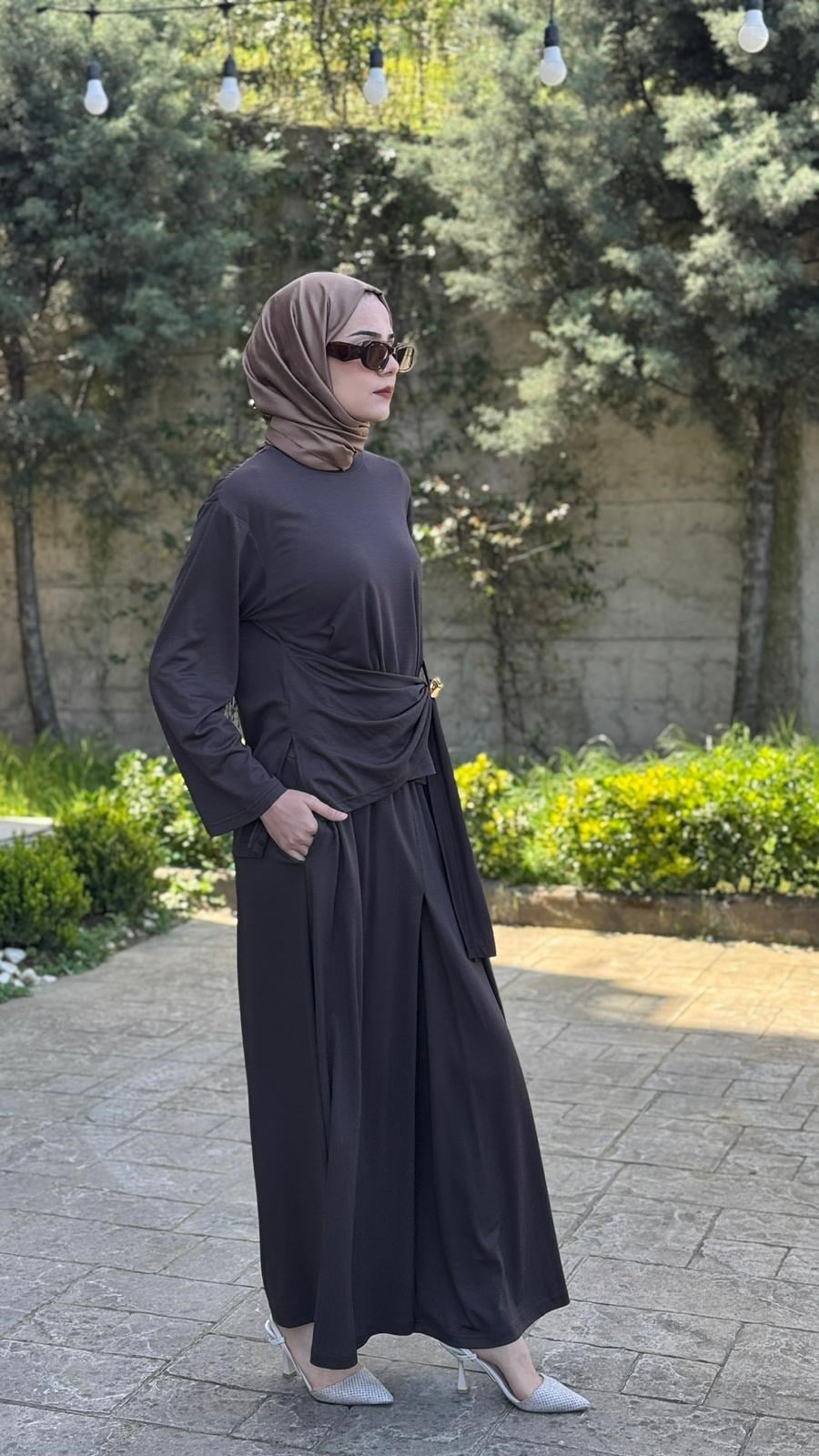 Almarwah Drapeli Broş Detaylı Pantolonlu Takım 202946