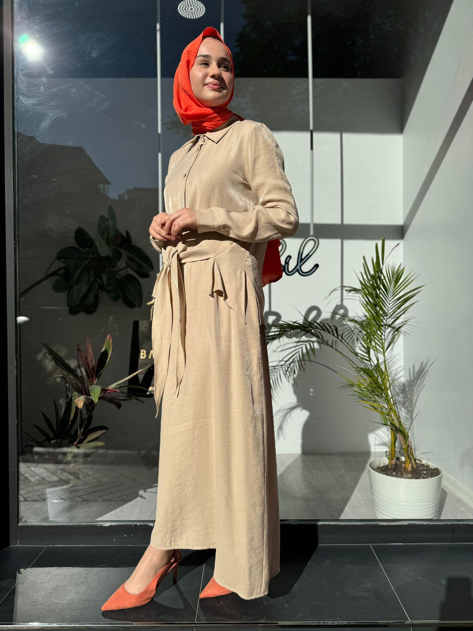 Almarwah Gömlek Detaylı Elbise Bej 303712
