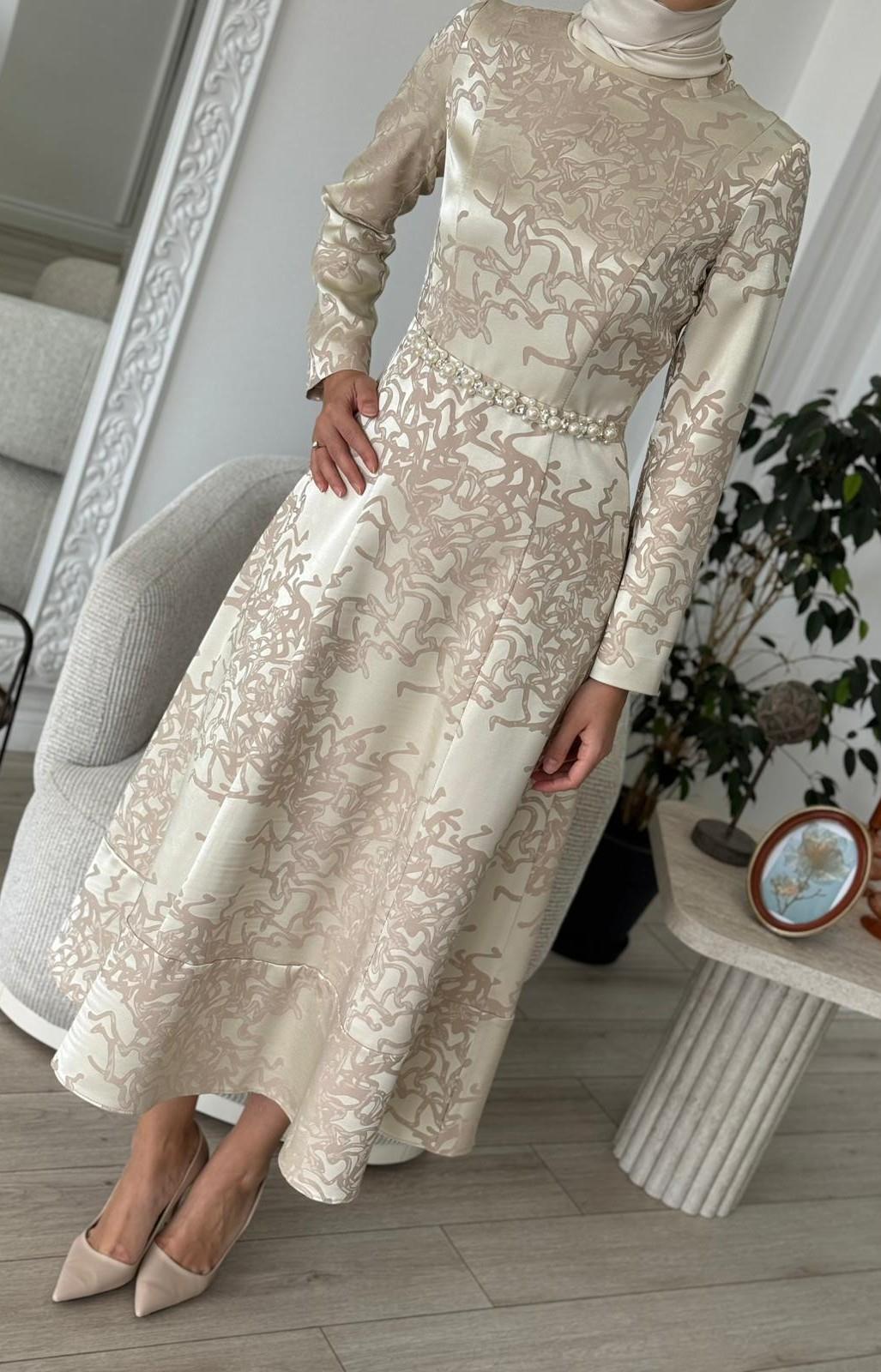 Almarwah İpek Elbise Bej 90476
