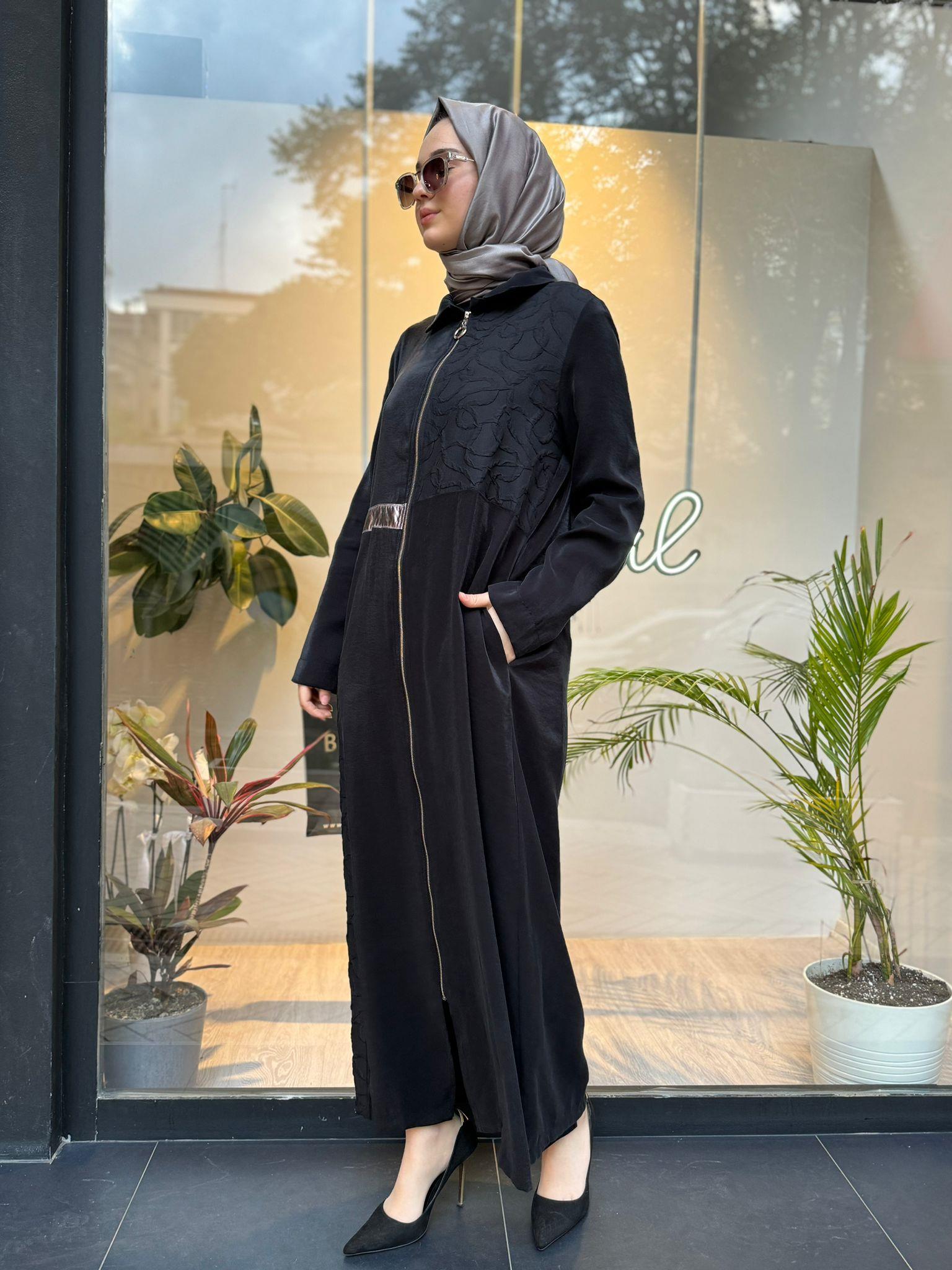 Almarwah Kabartma Detaylı Kap Siyah 404845