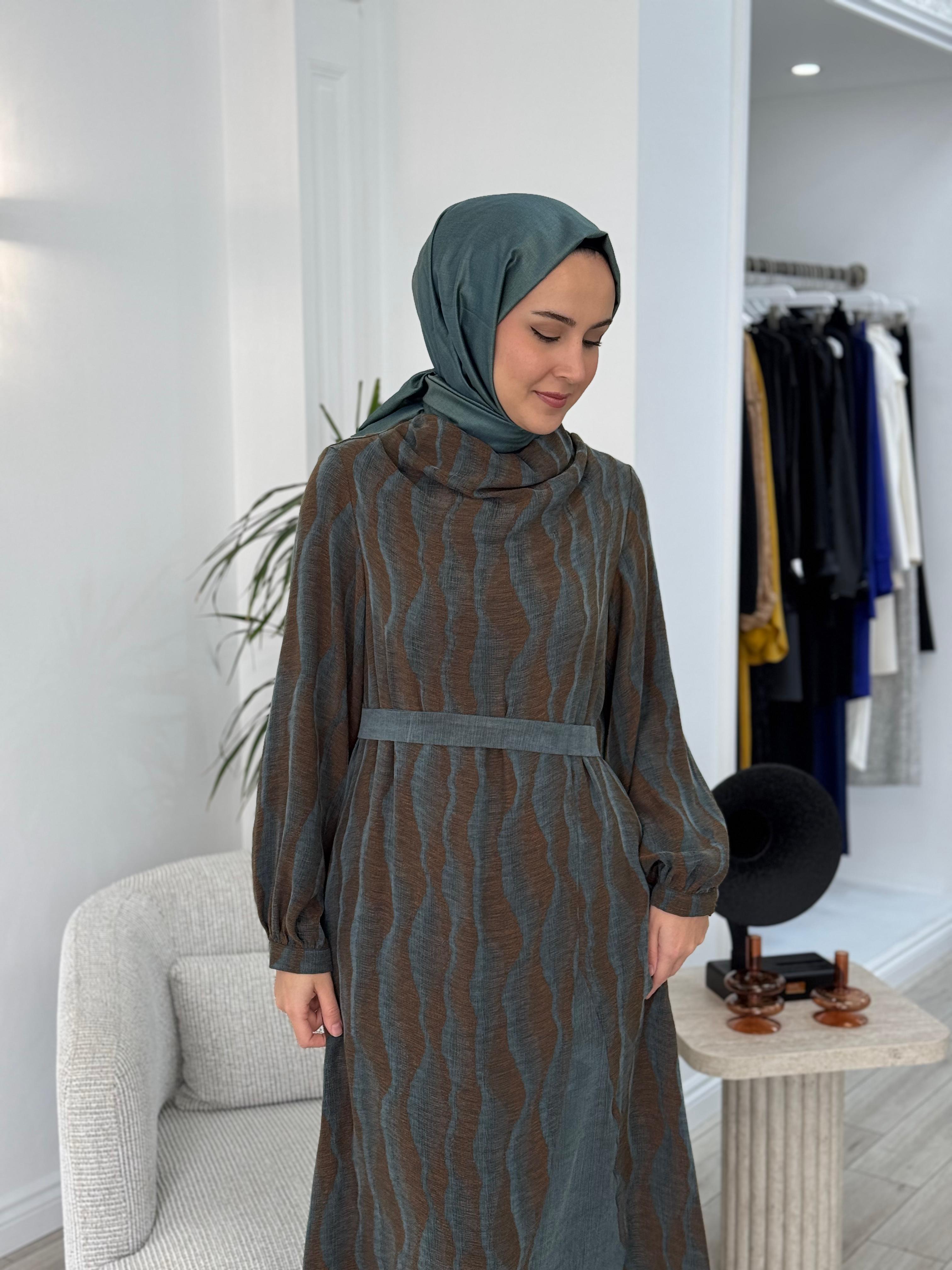 Almarwah Kendinden Desenli Elbise Yeşil 303773