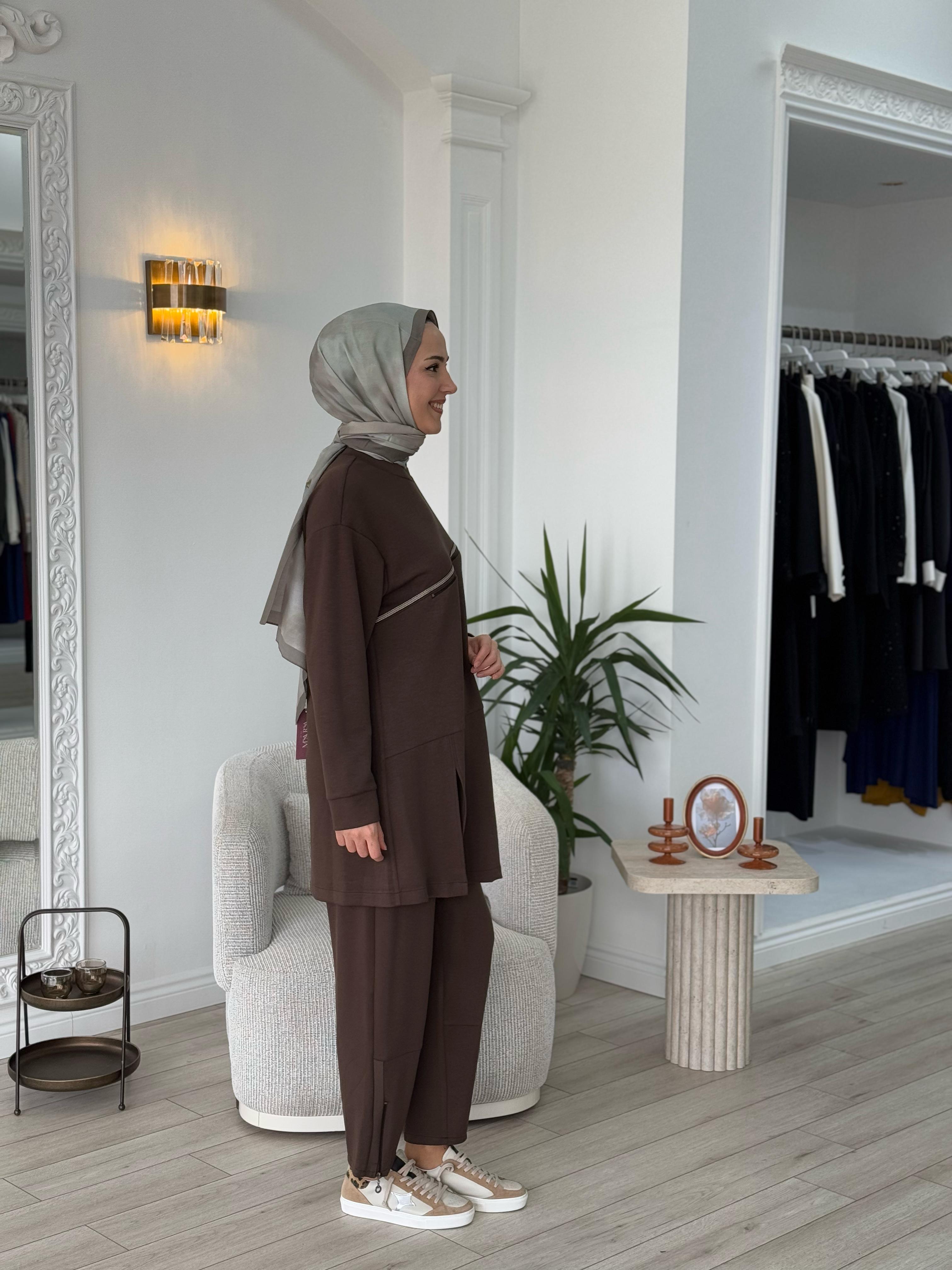 Almarwah Önü Fermuar Detaylı Takım 202713