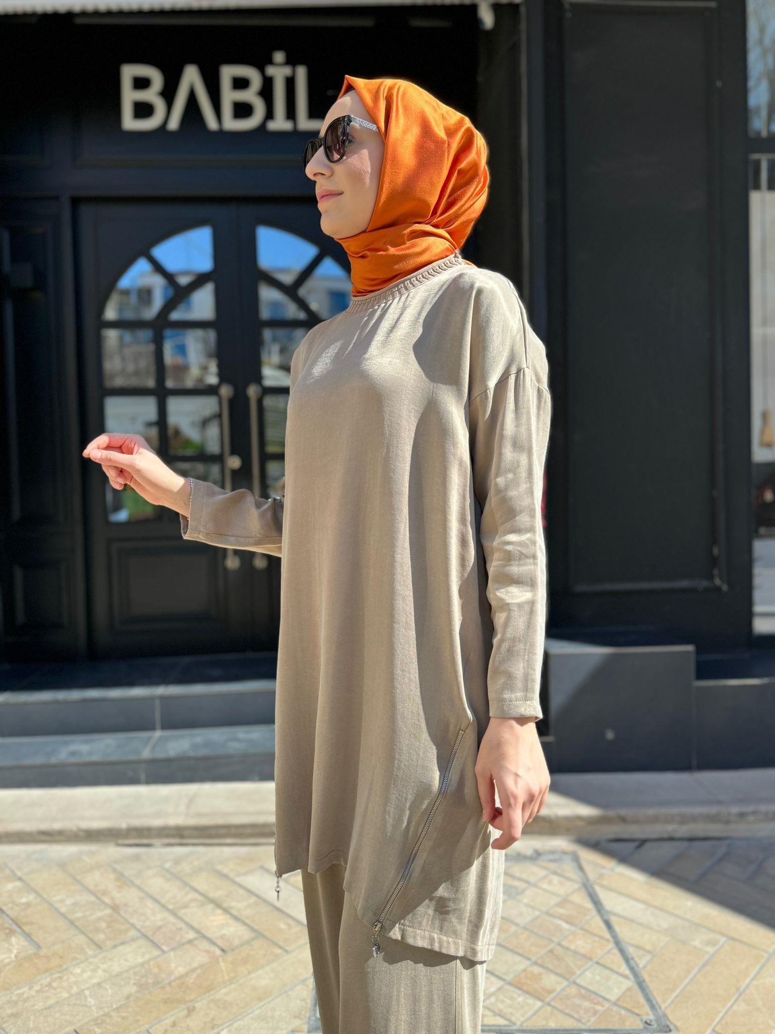 Almarwah Parlak Fermuar Detaylı Takım Bej 202590