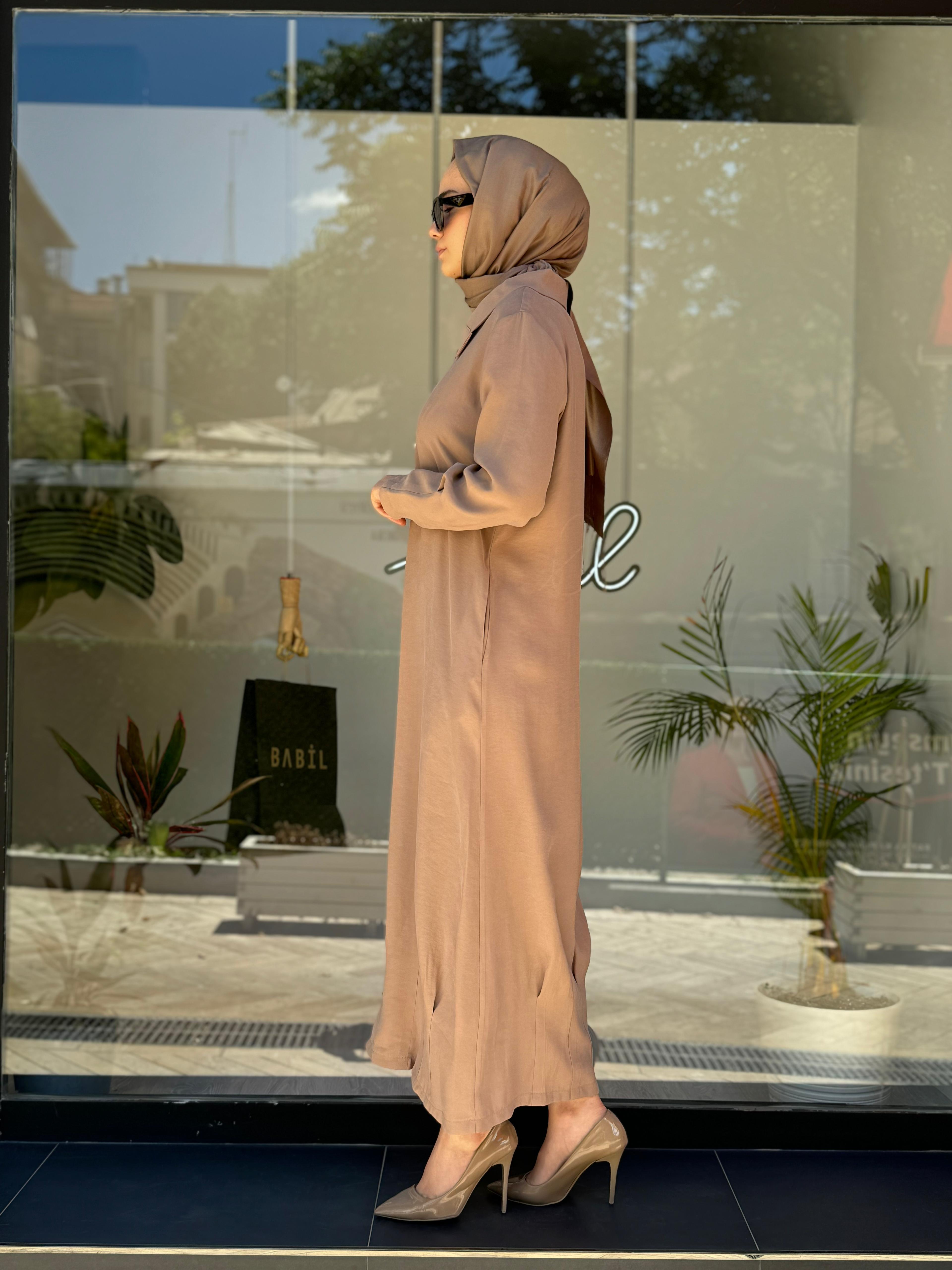 Almarwah Taş Detaylı Tensel Elbise Bej 303760