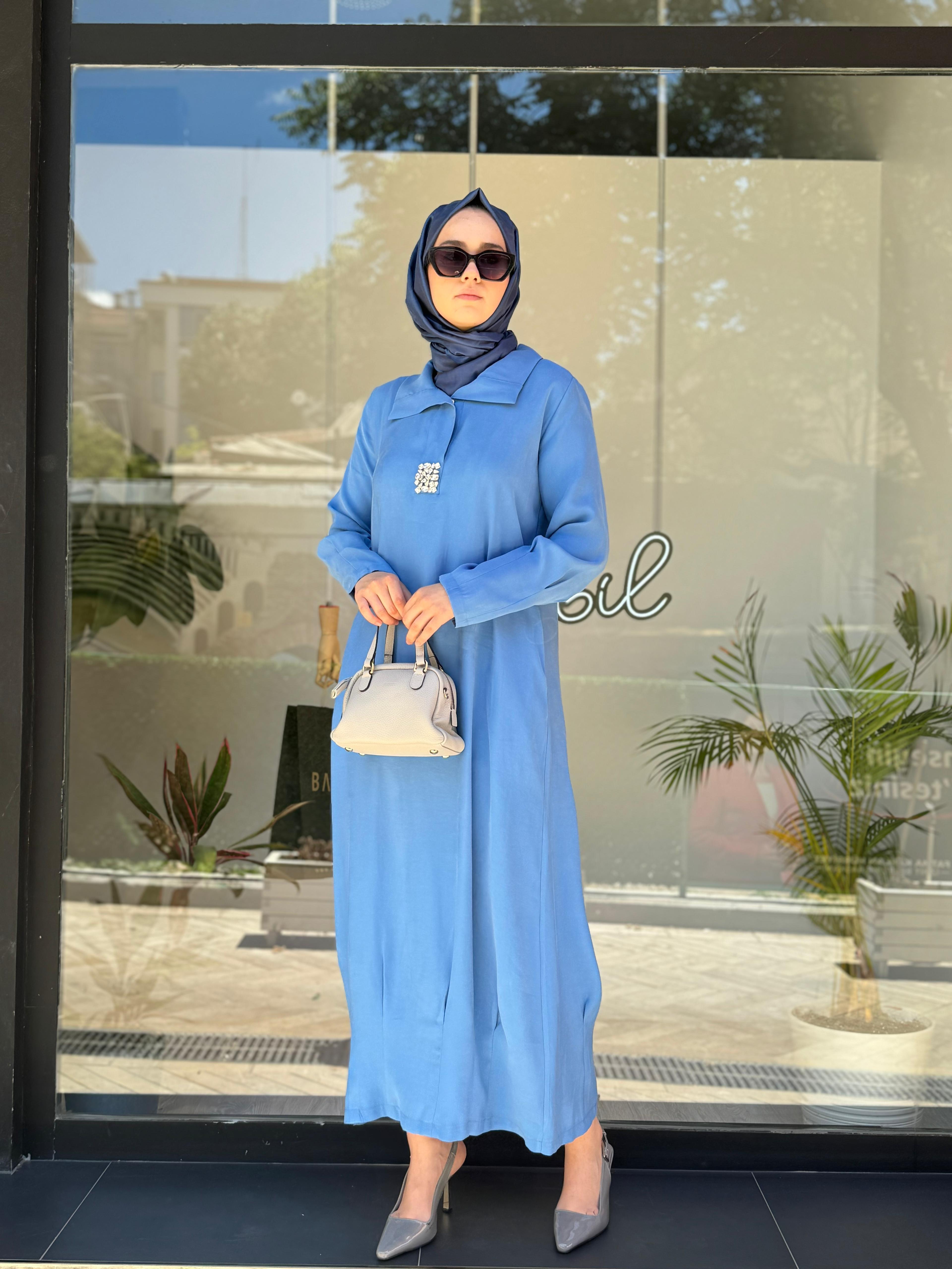 Almarwah Taş Detaylı Tensel Elbise Mavi 303760