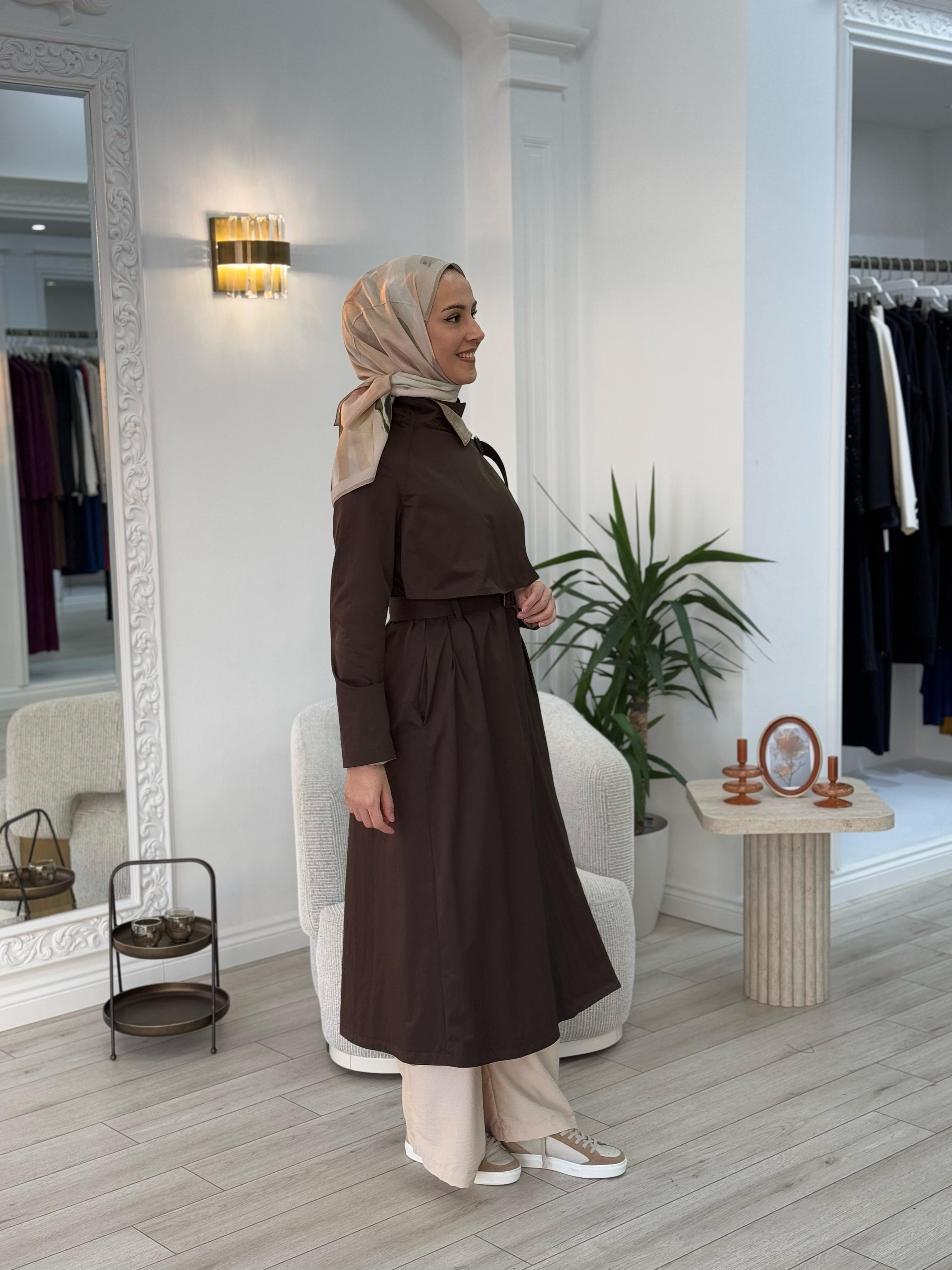 Almarwah Yaka Detaylı Kemerli Kap Kahve 404923