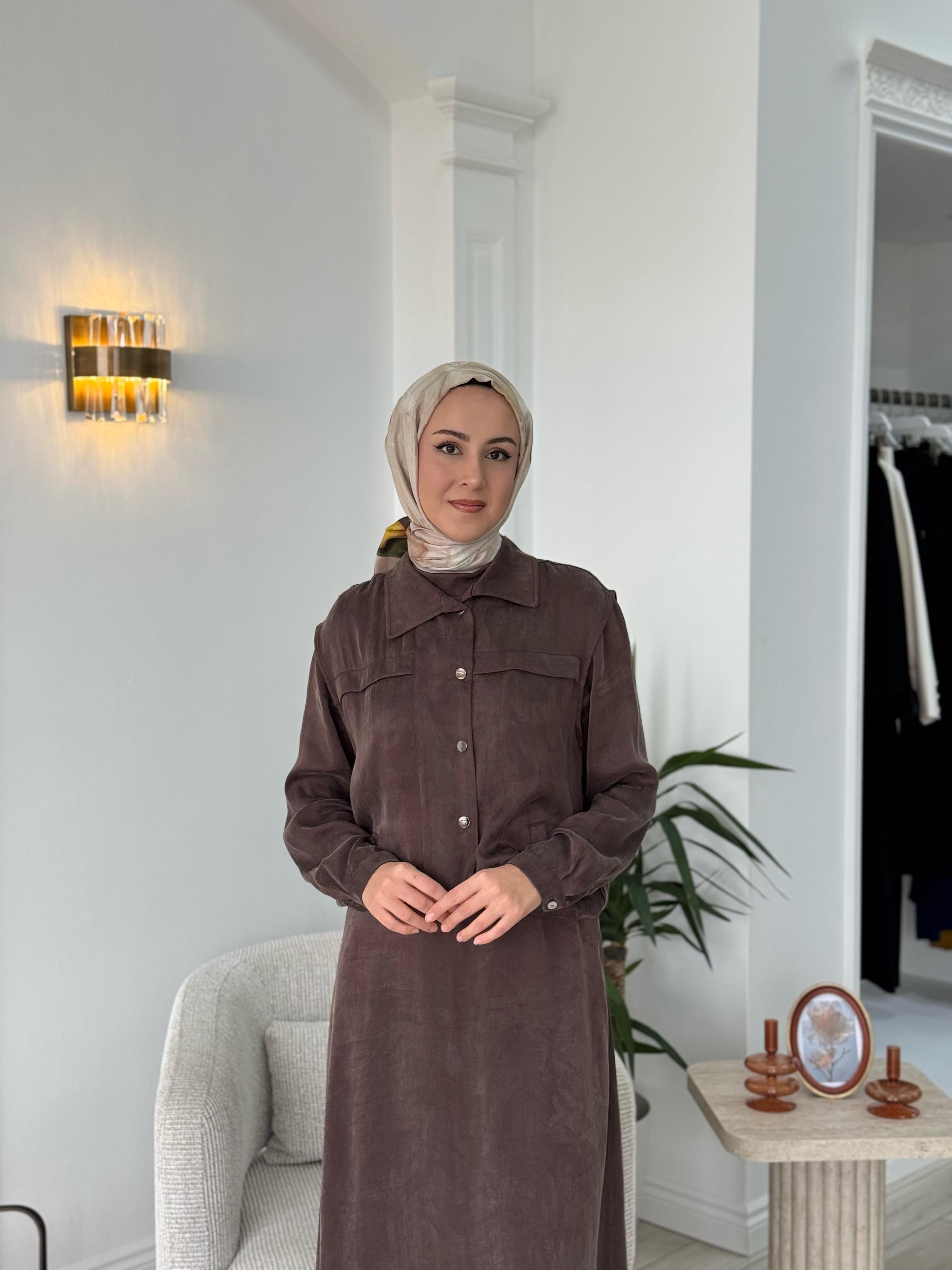 Almarwah Yelekli Cupra Elbise Kahverengi 202781-1