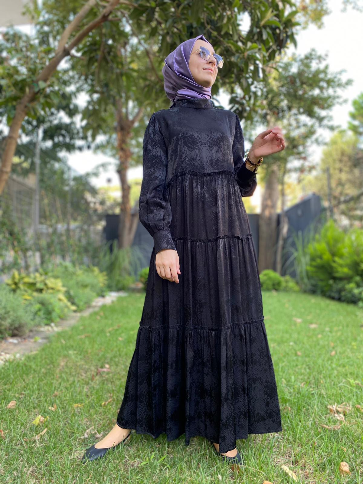 Almarwah Yılan Desen Elbise Siyah 303673