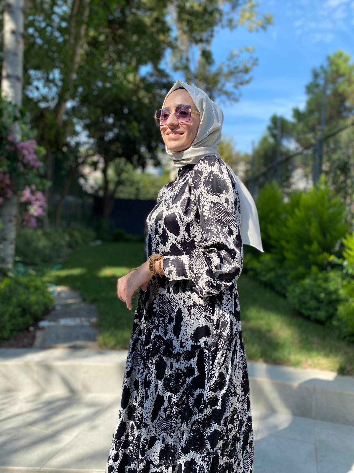 Almarwah Yılan Desen Elbise Siyah 303676