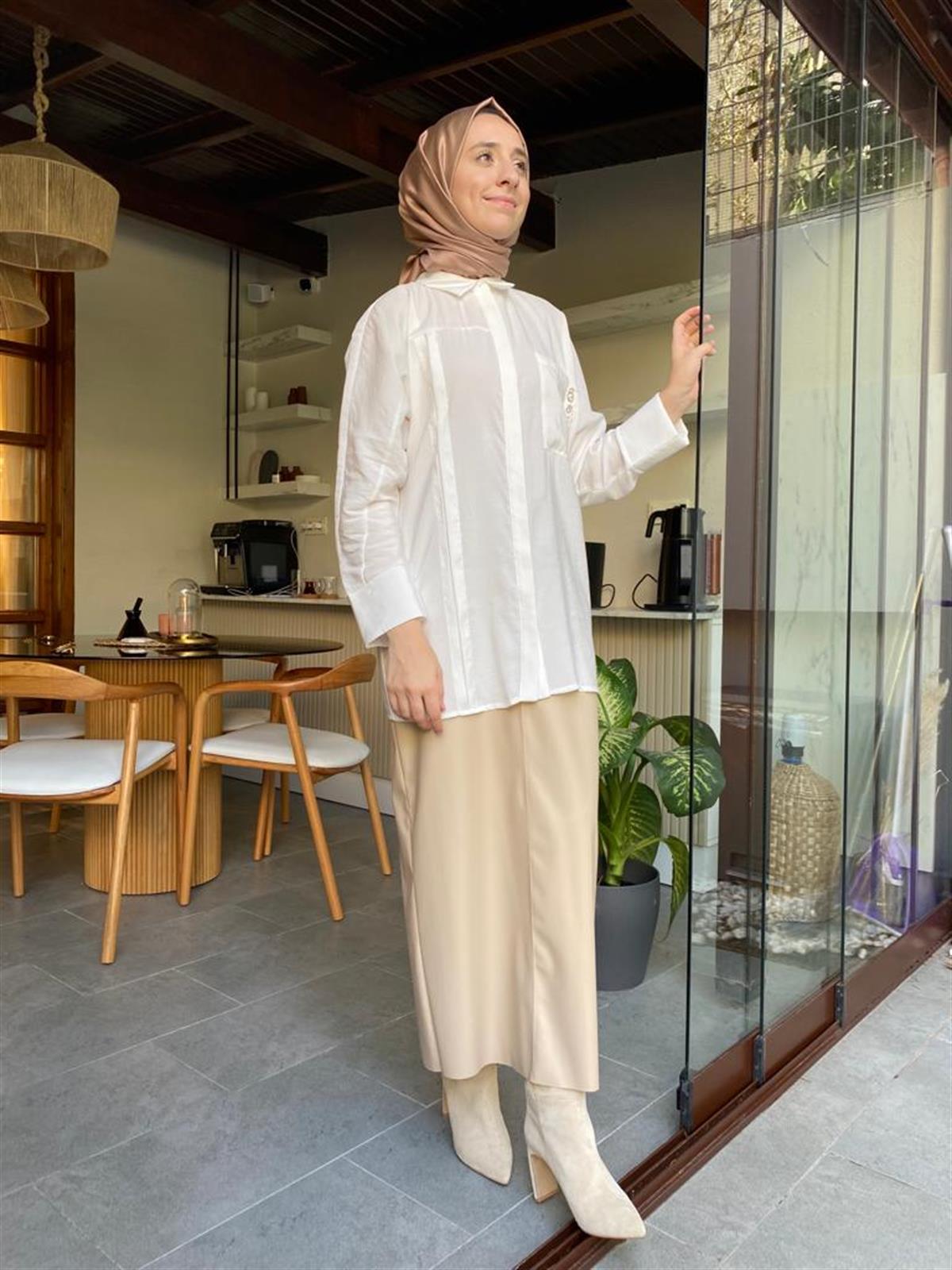 Hukka Design Taş Detaylı İpek Gömlek Ekru 23hk1130