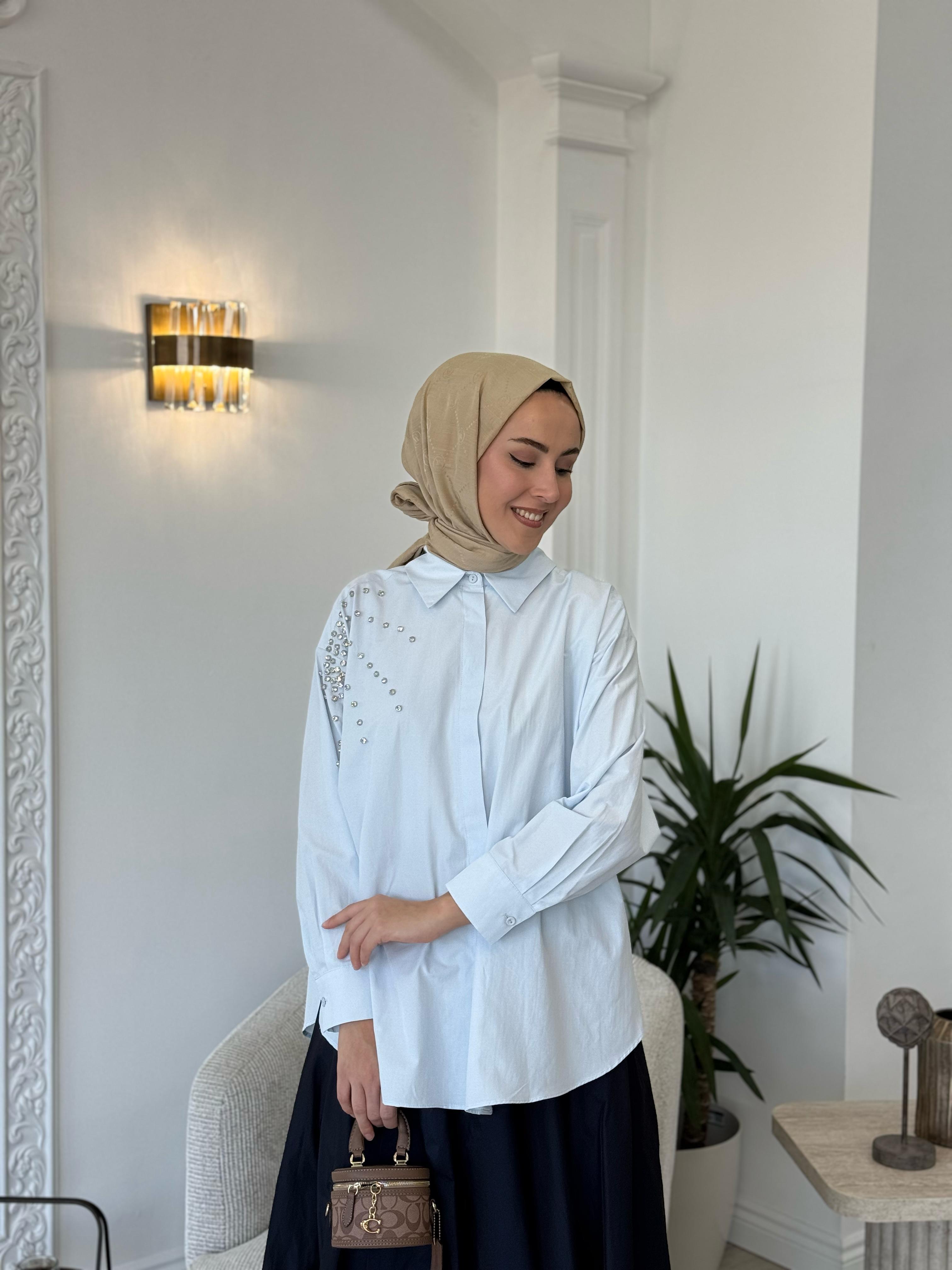 Kahma Buz Mavi Taşlı Gömlek 25y18155