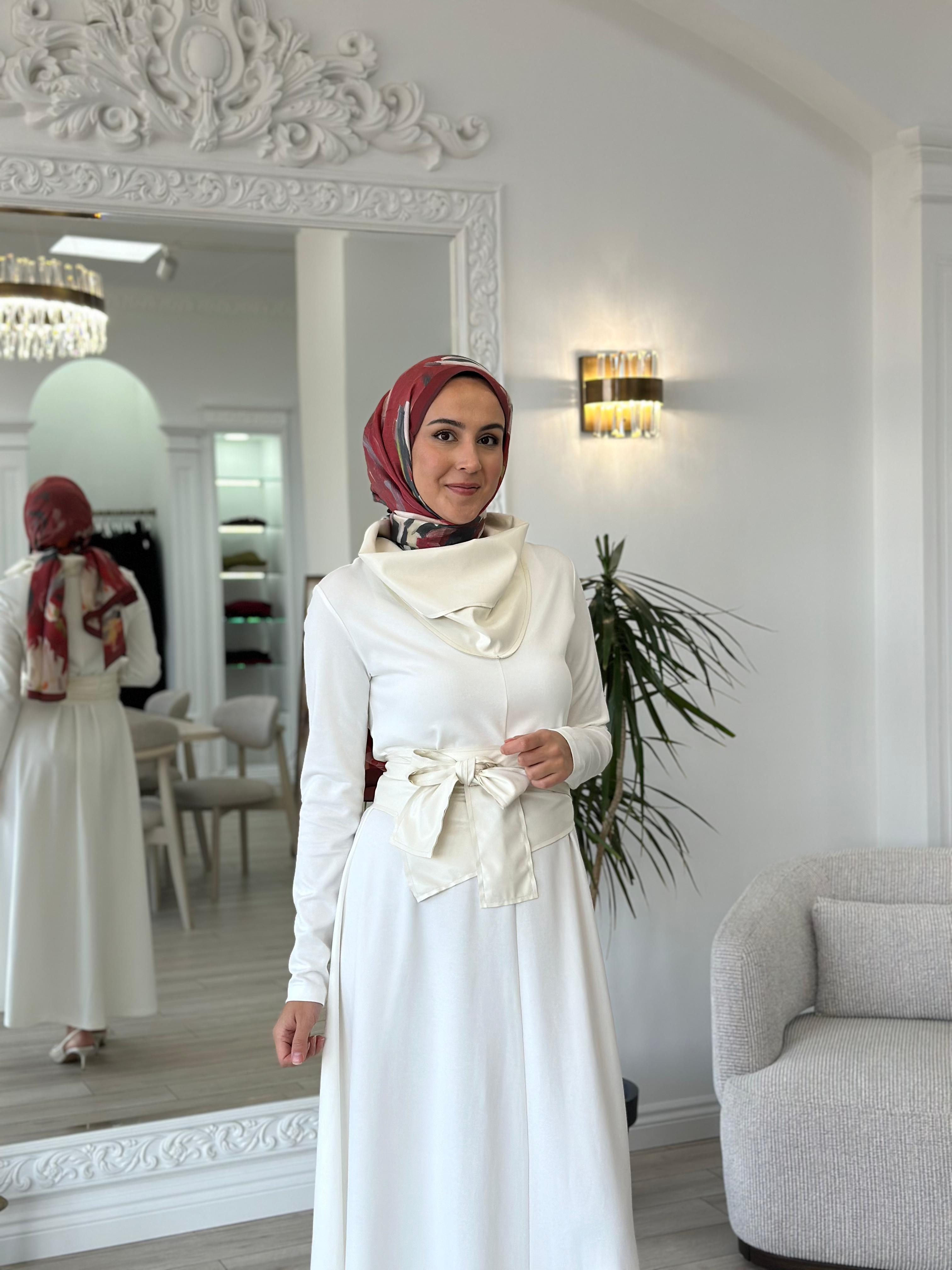 Kahma Deri Detaylı Beyaz Kemerli Elbise khm24k-13111