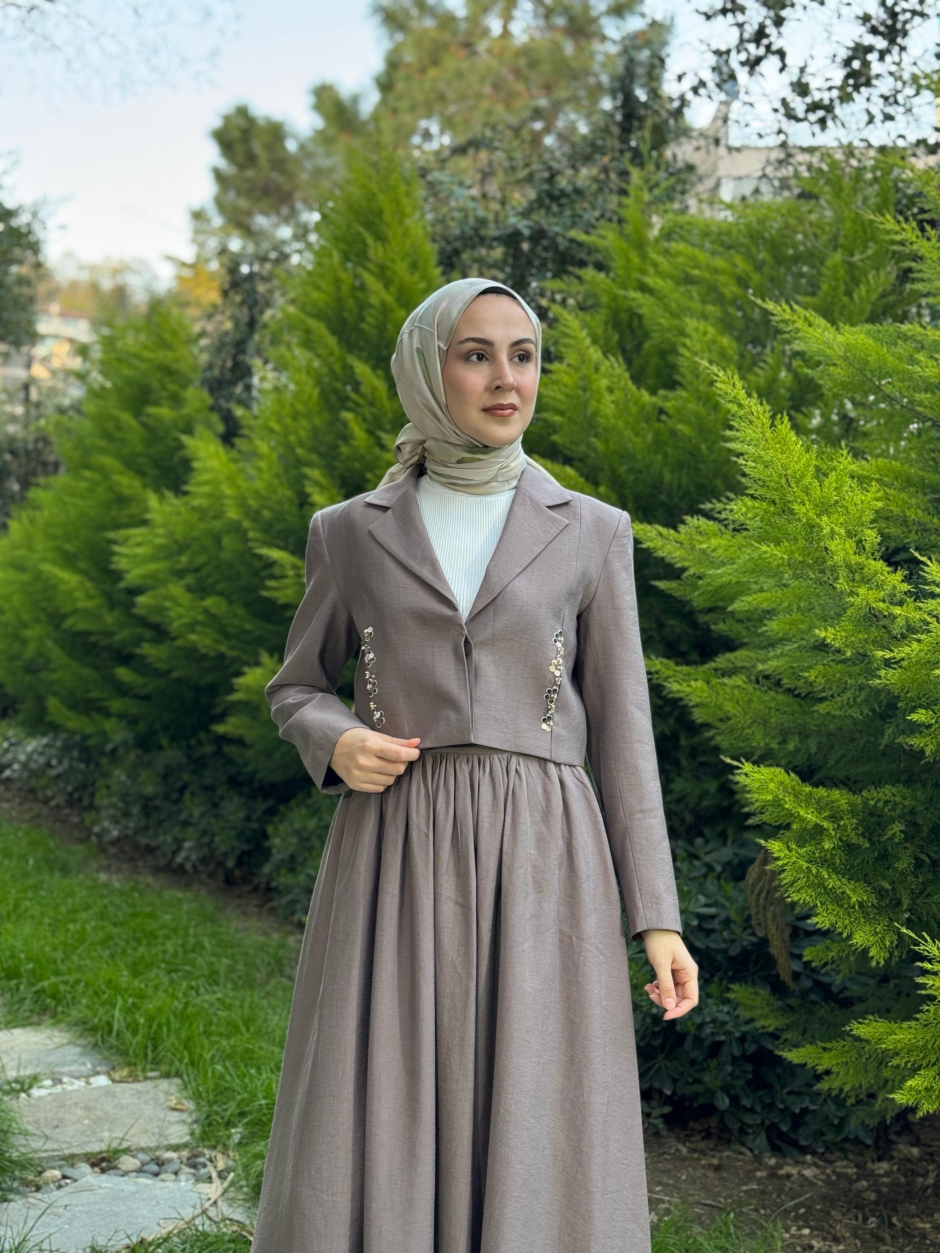 Kahma Kısa Ceketli Takım Kahverengi 25y25156