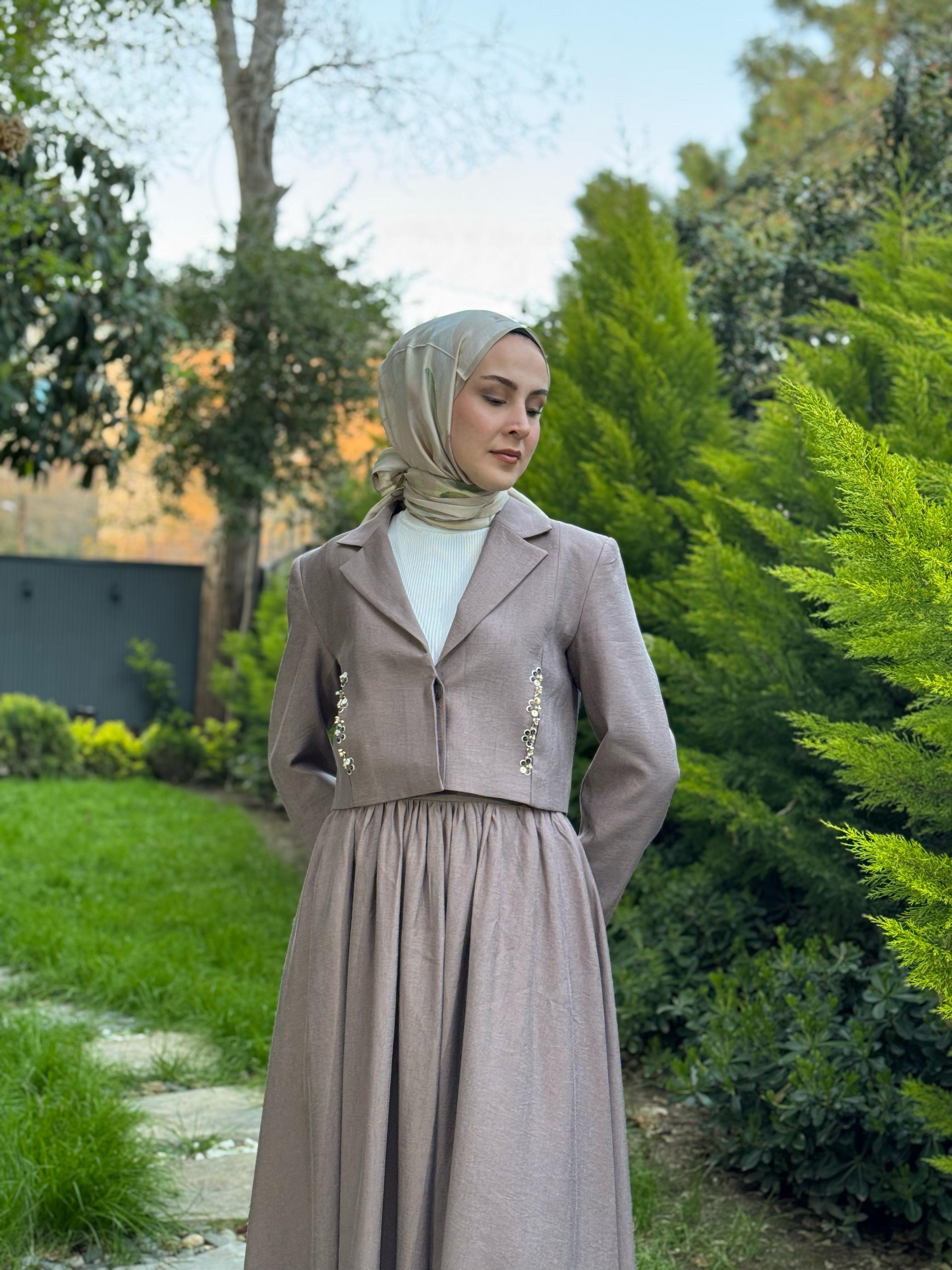 Kahma Kısa Ceketli Takım Kahverengi 25y25156
