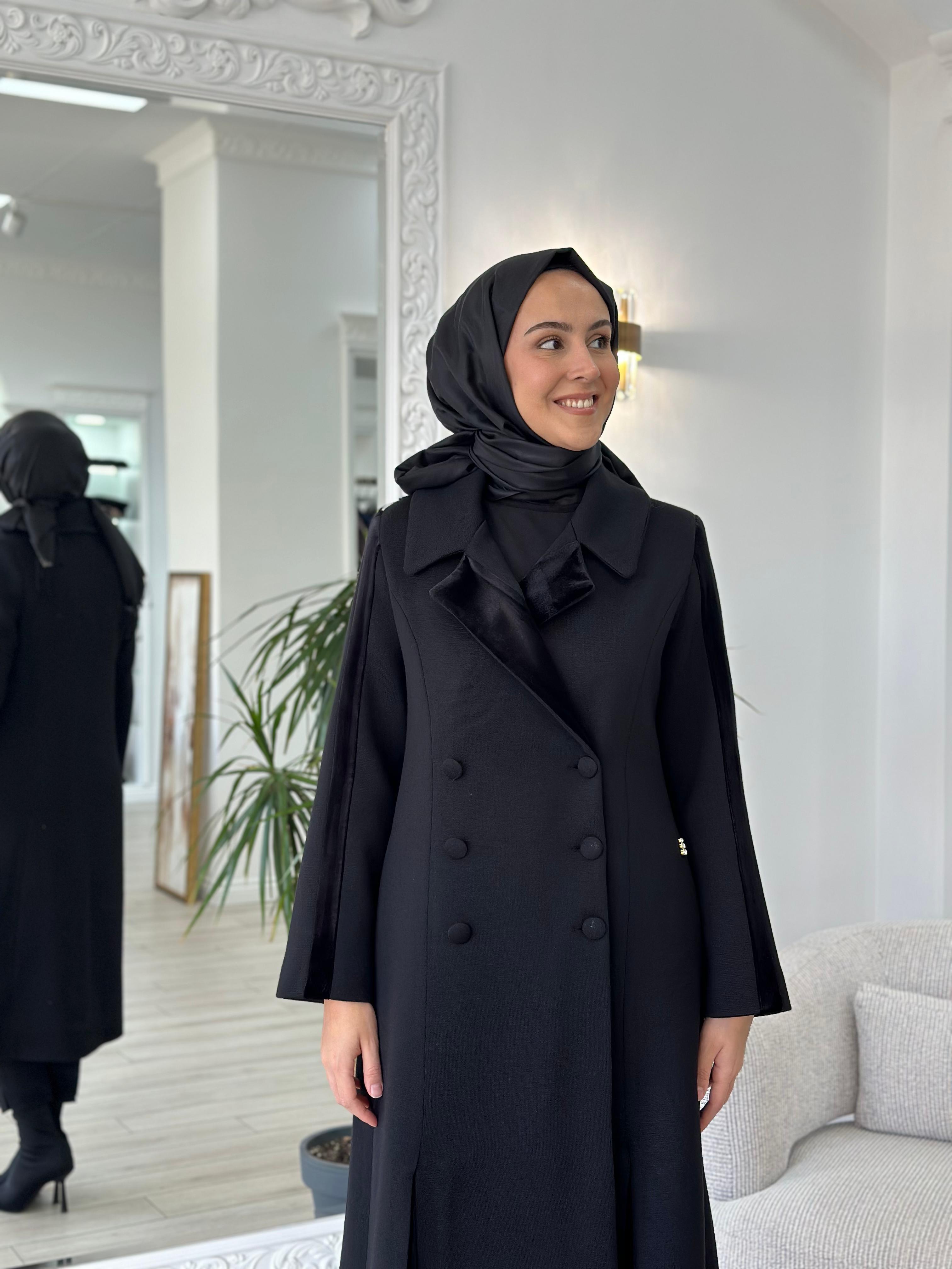 Miss Dalida Kadife Detaylı Triko Manto Siyah t24k-8005