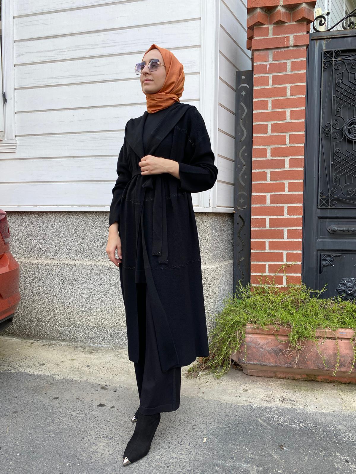 Miss Dalida Taş Şeritli Triko Uzun Hırka Siyah t24k-9009