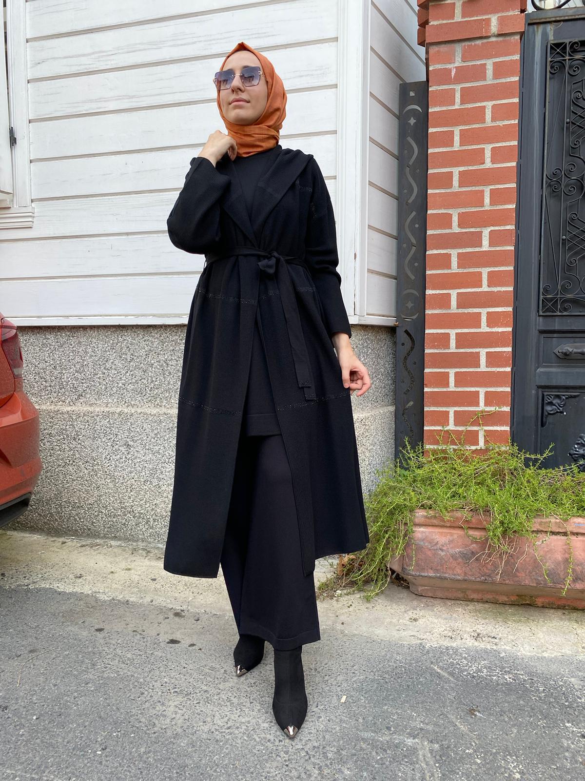 Miss Dalida Taş Şeritli Triko Uzun Hırka Siyah t24k-9009