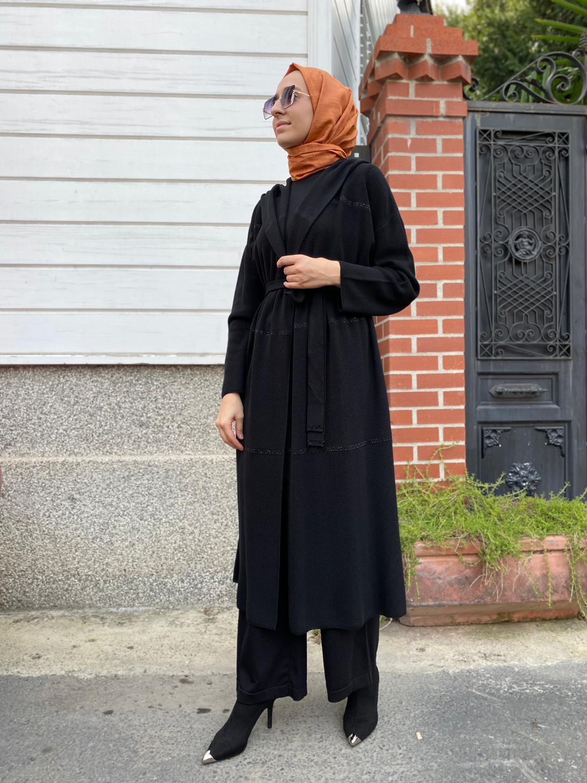 Miss Dalida Taş Şeritli Triko Uzun Hırka Siyah t24k-9009