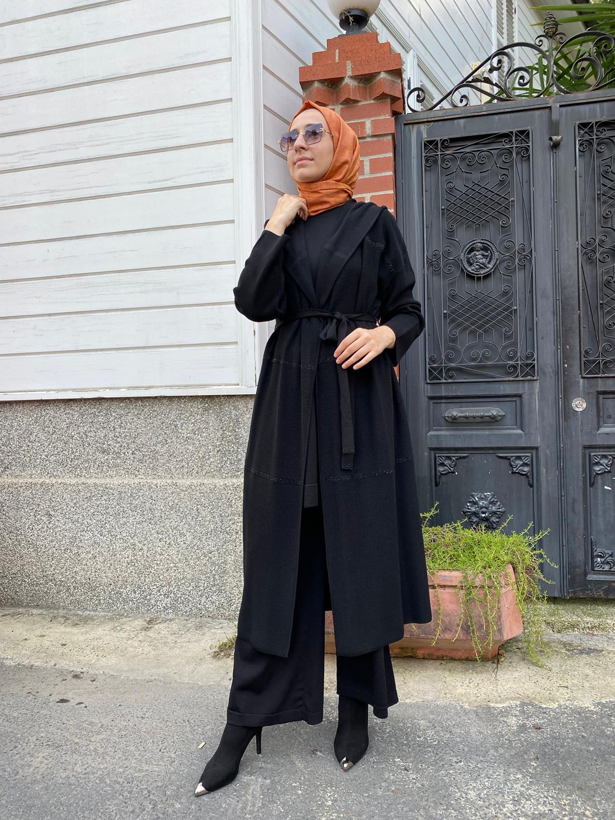 Miss Dalida Taş Şeritli Triko Uzun Hırka Siyah t24k-9009