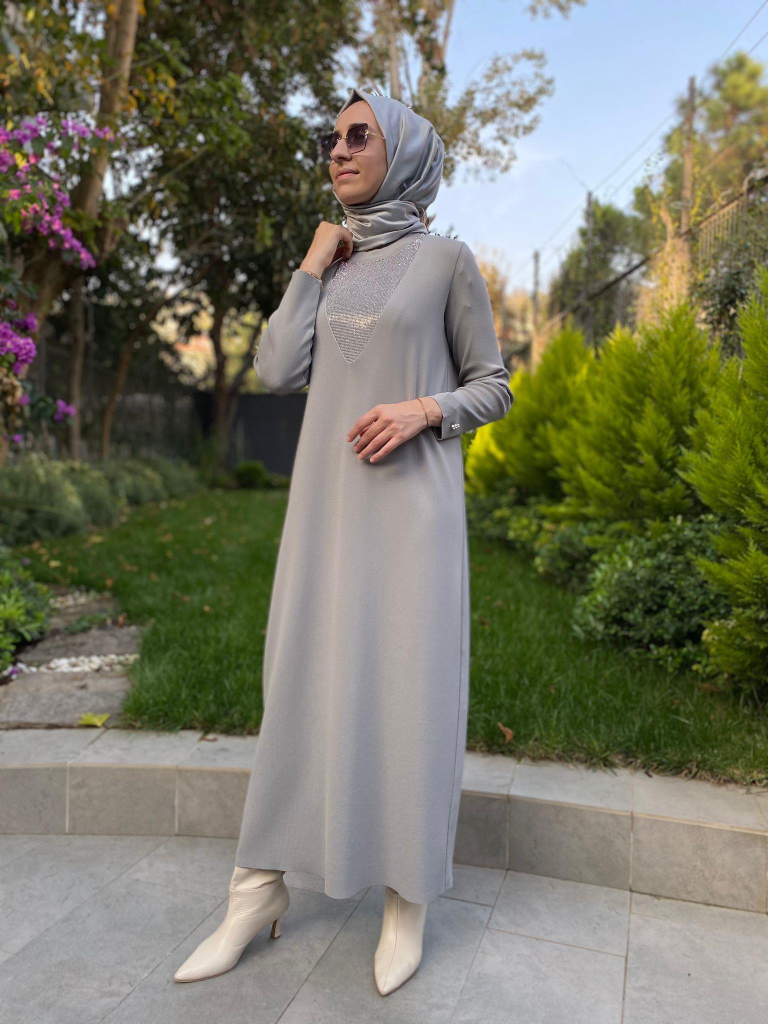 Miss Dalida V Yaka Taş Detaylı Elbise Gri t24k-4010