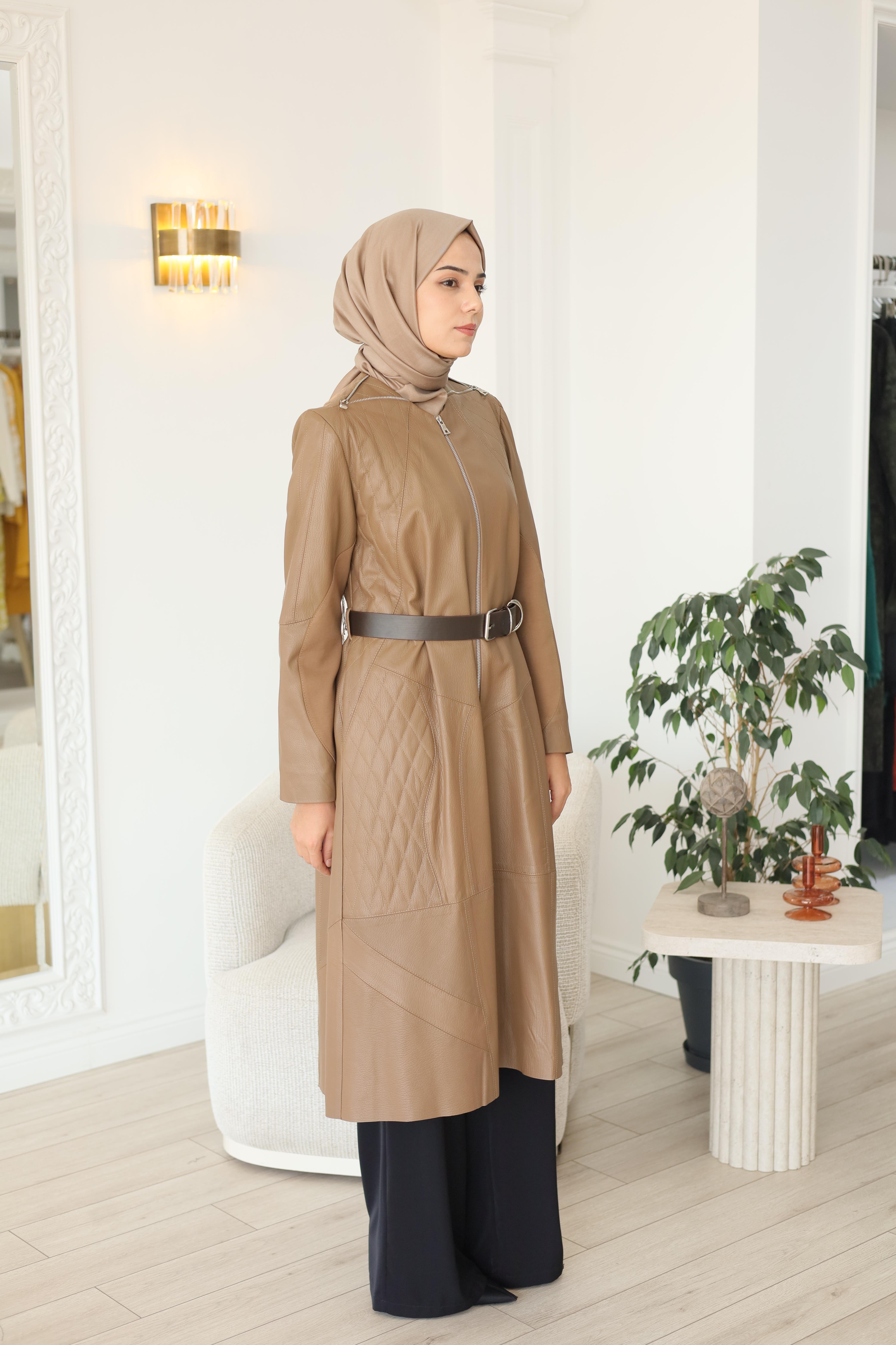 Misswhence Deri Pardesü 38420