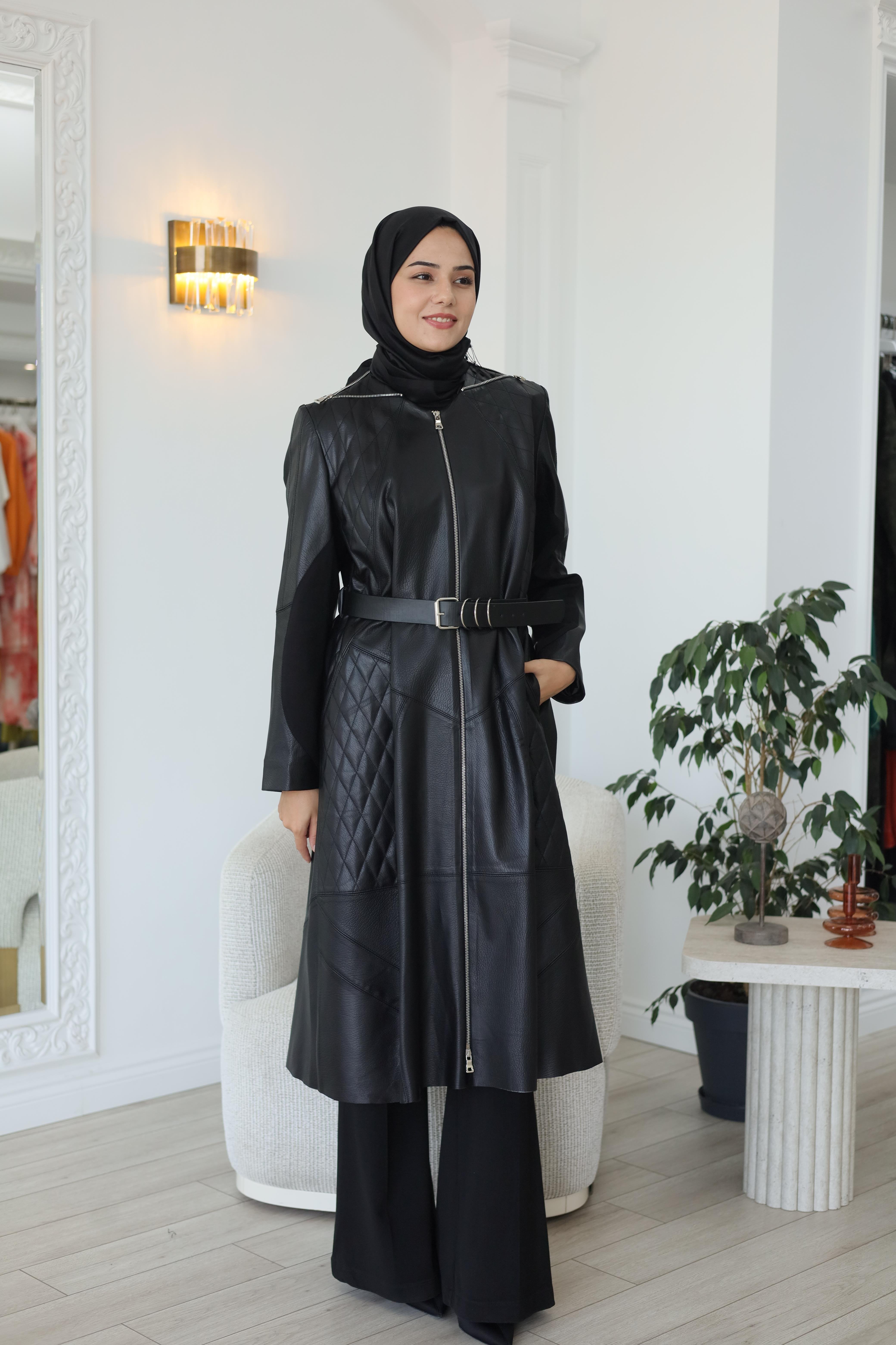 Misswhence Deri Pardesü 38420