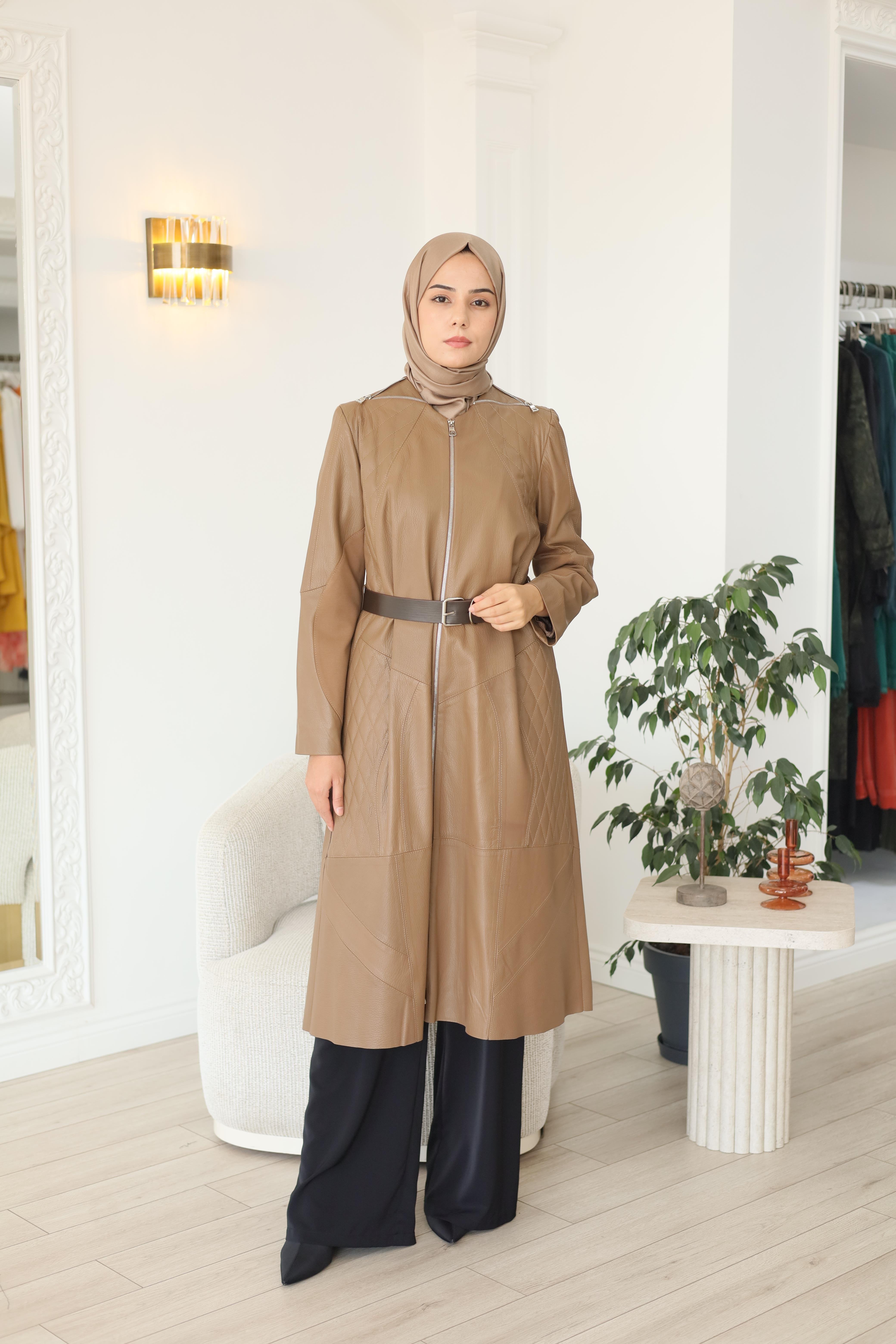 Misswhence Deri Pardesü 38420