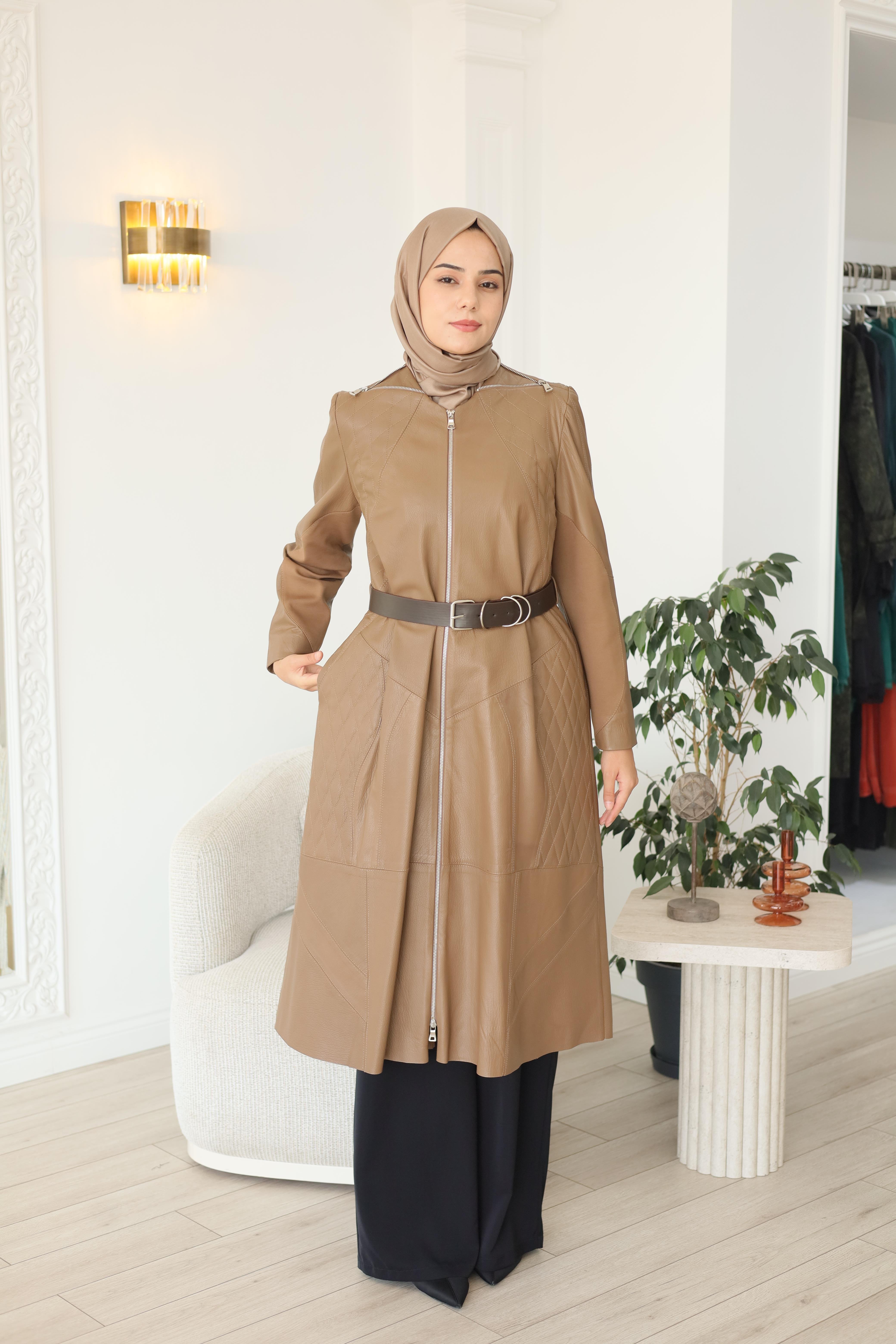 Misswhence Deri Pardesü 38420