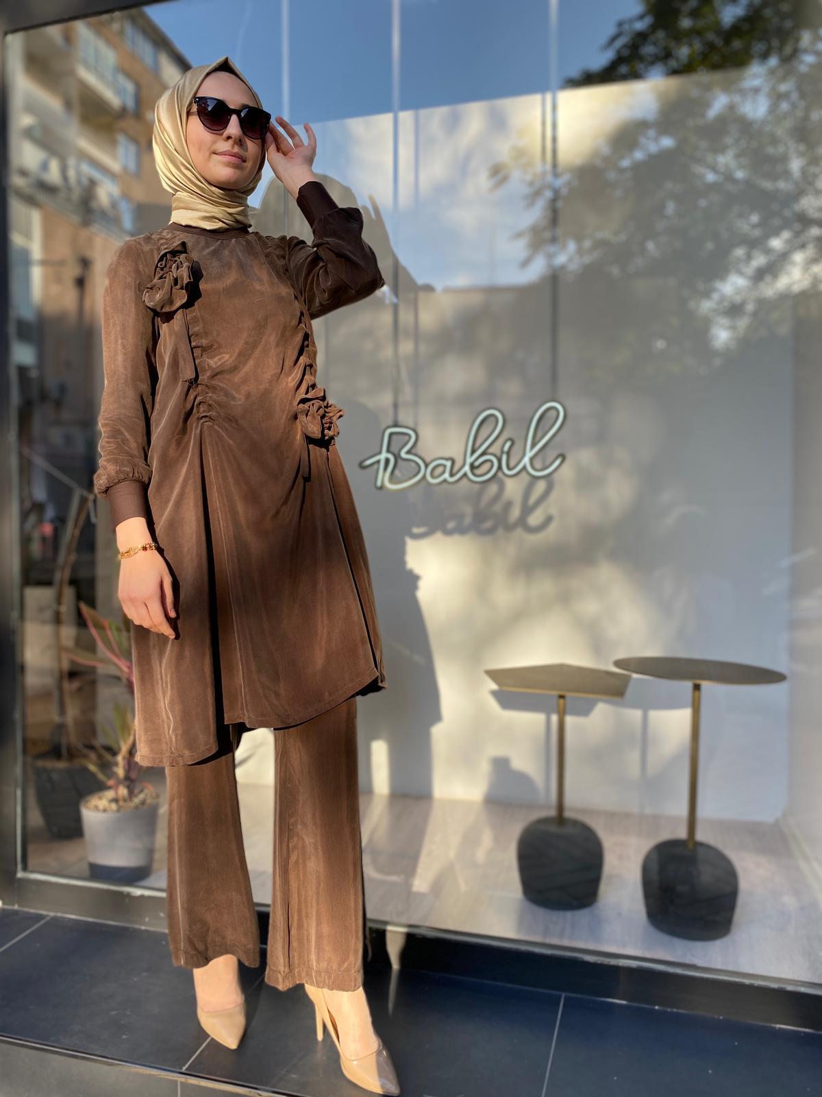 Misswhence Gül Detaylı İpek Tunik Kahverengi 34026
