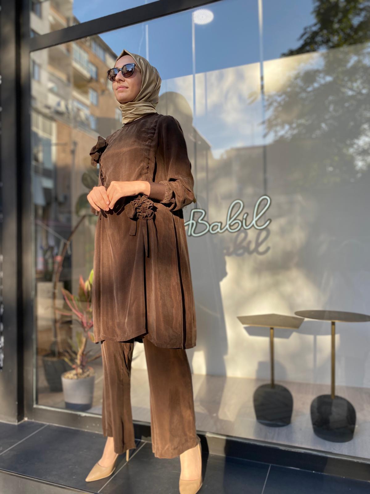 Misswhence Gül Detaylı İpek Tunik Kahverengi 34026