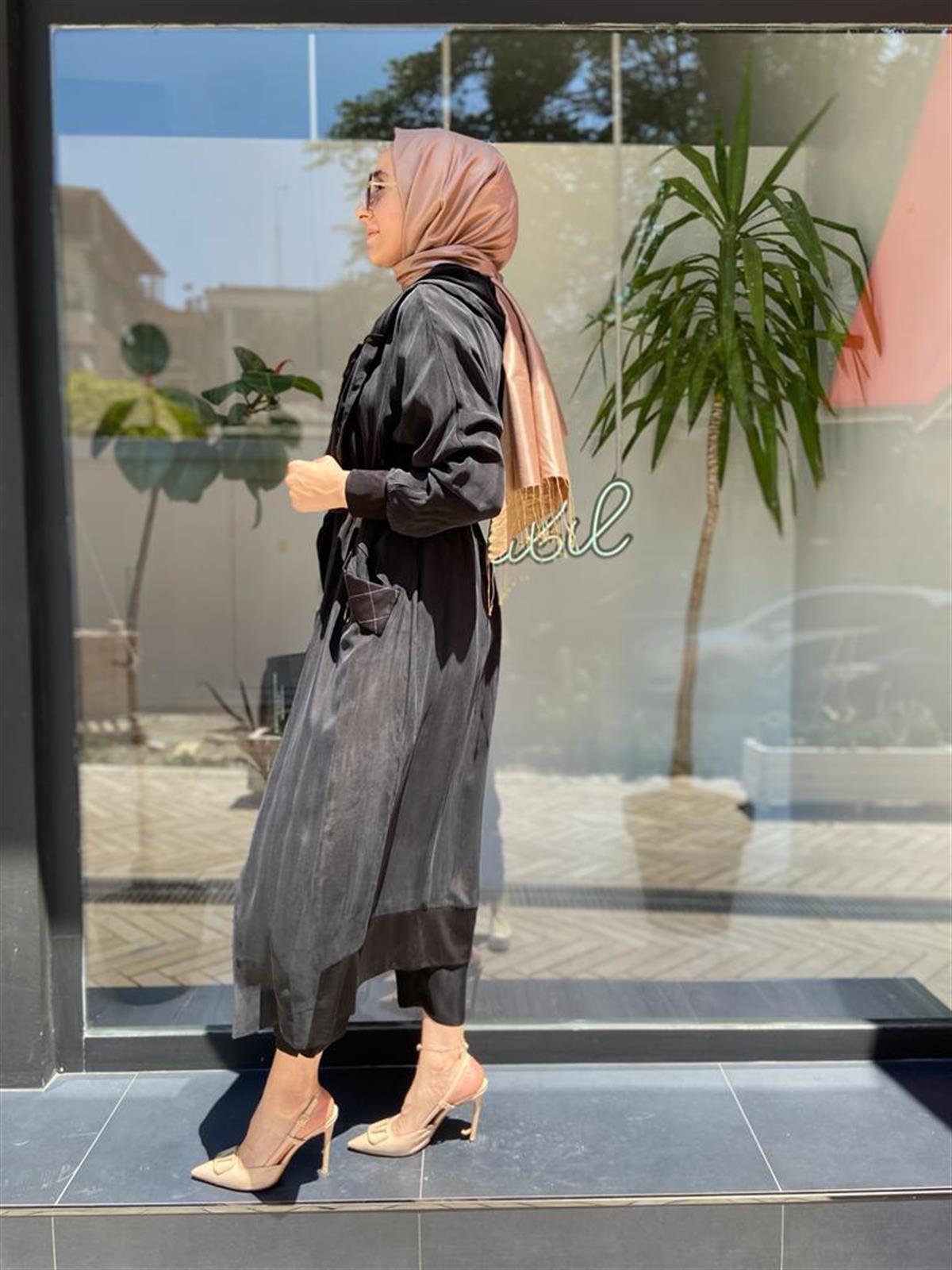 Misswhence Kapüşonlu Kemerli Pardesü Siyah 33509