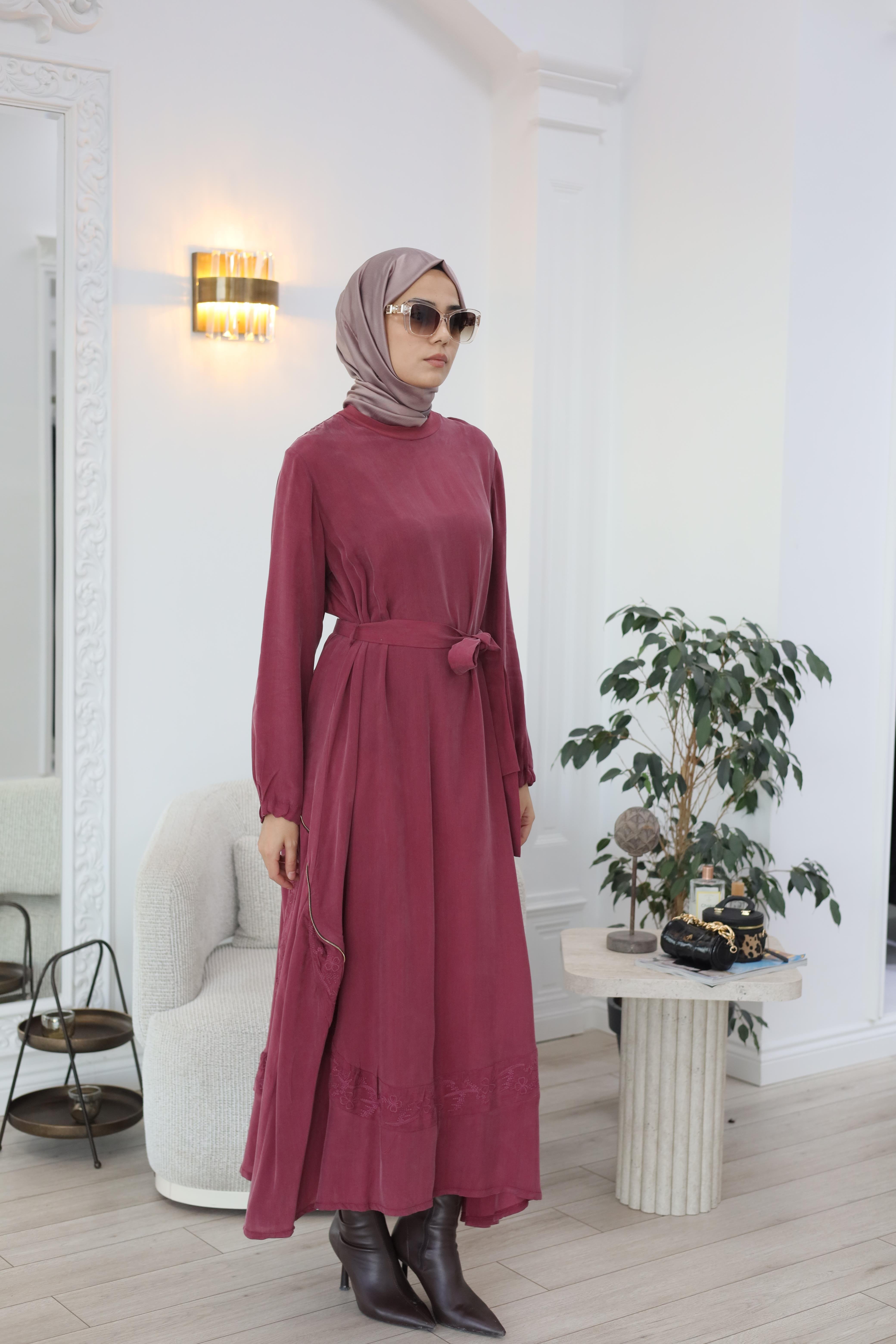 Misswhence Nakış Detaylı Elbise Bordo 37800