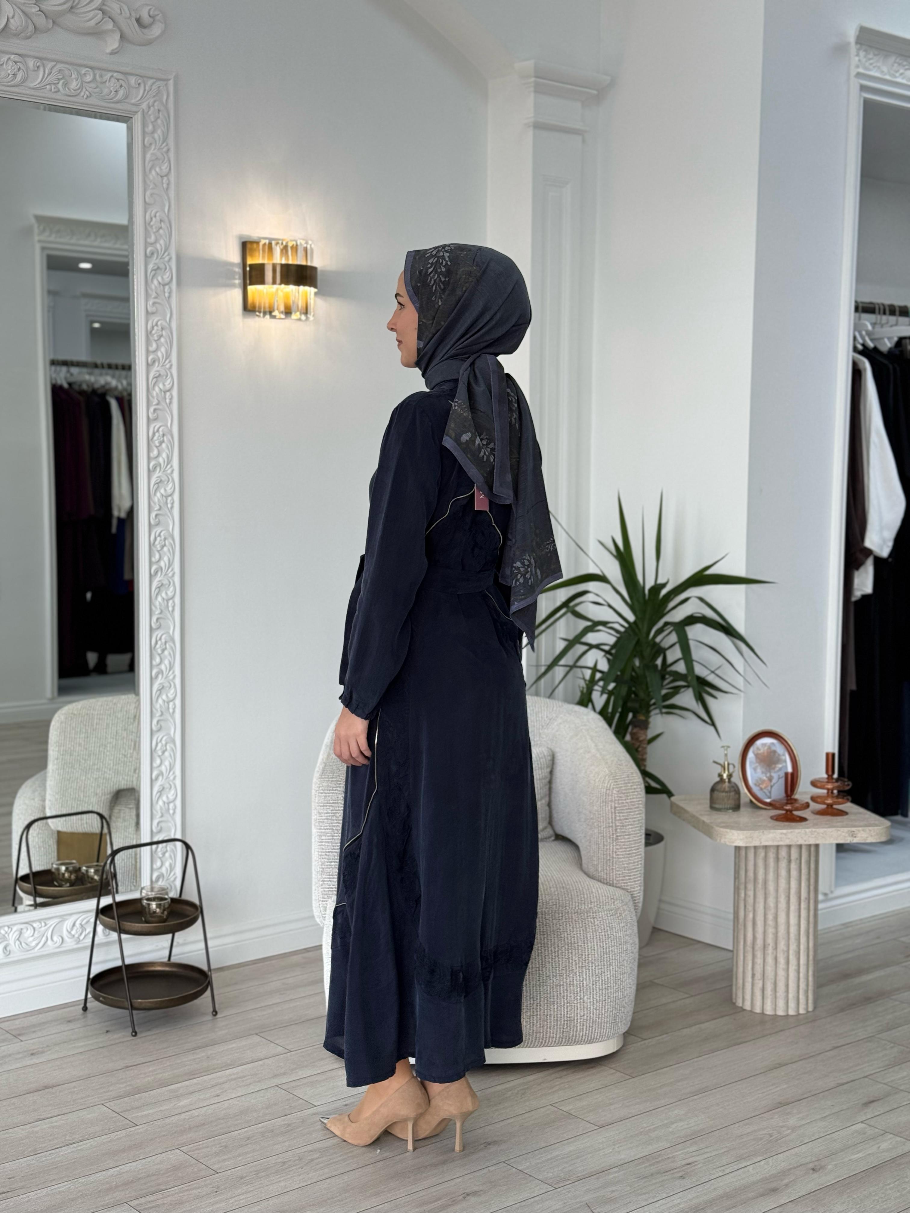 Misswhence Nakış Detaylı Elbise Lacivert 37800