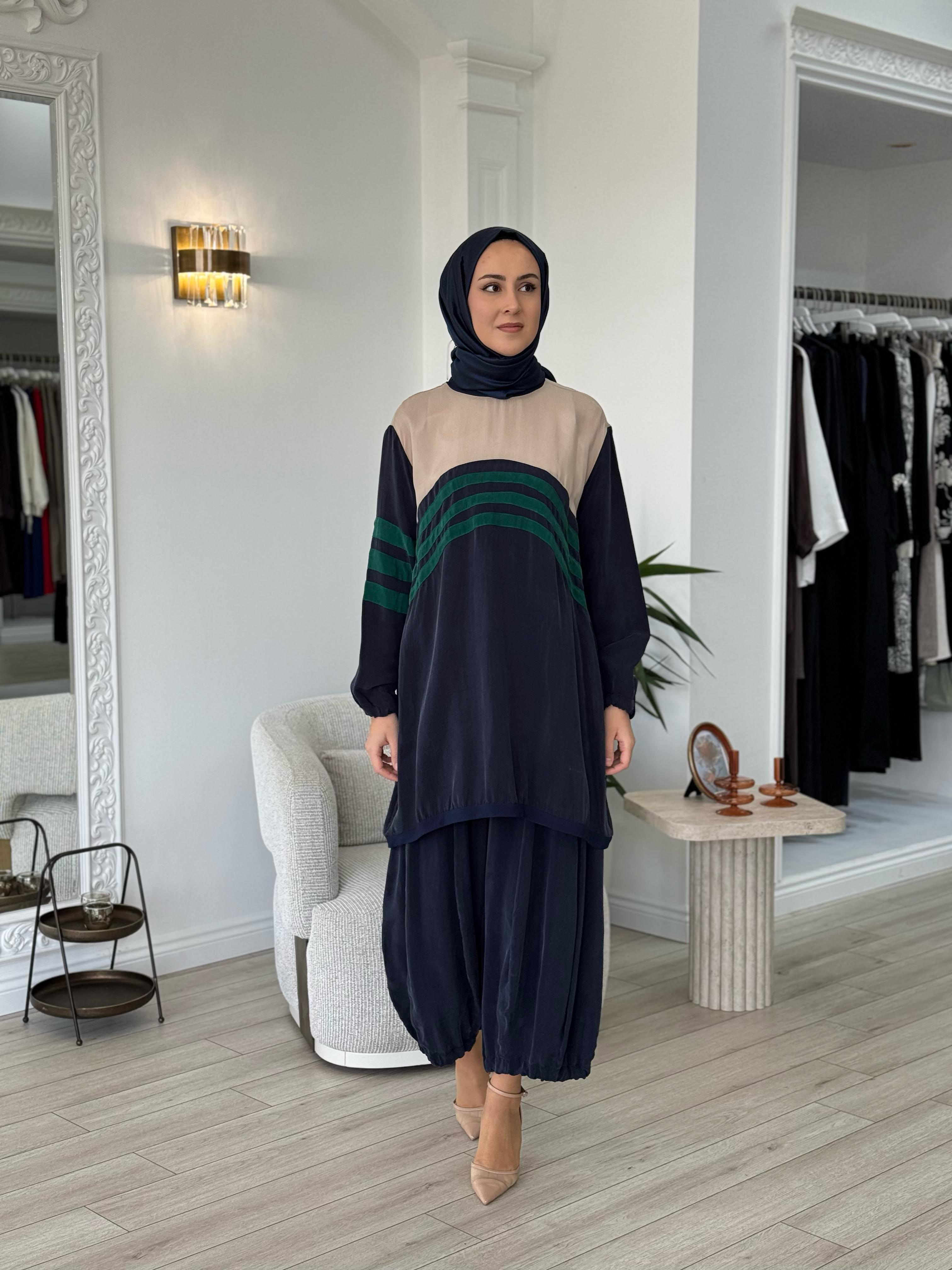 MissWhence Önü Şeritli Tunik Lacivert 35028