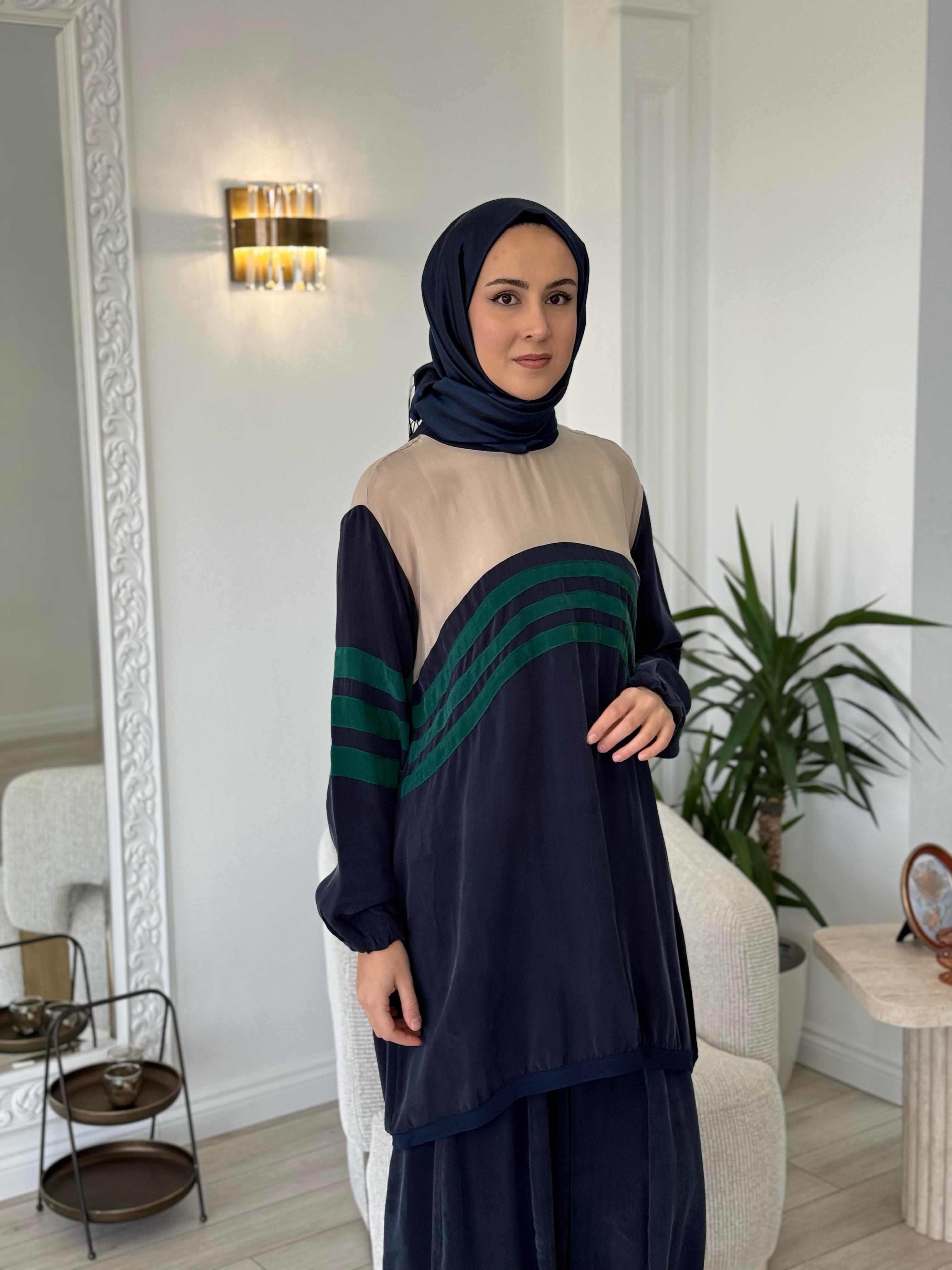 MissWhence Önü Şeritli Tunik Lacivert 35028