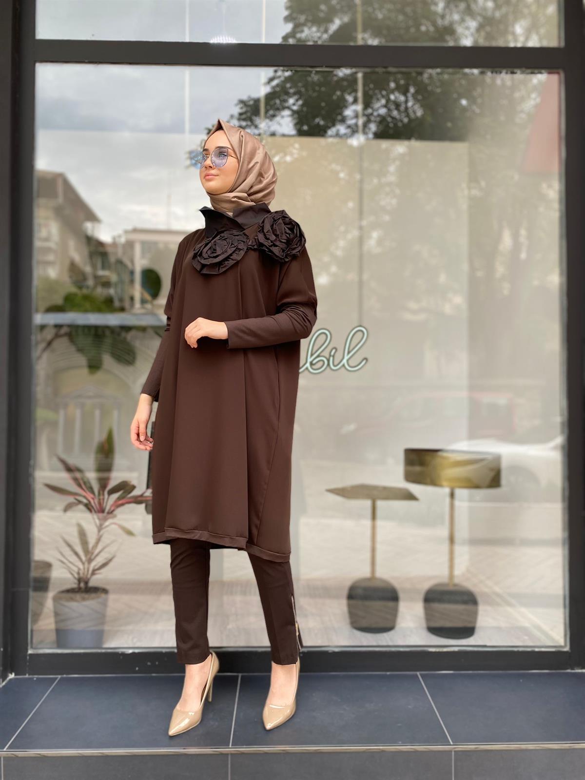 Misswhence Yakası Gül Detay Büyük Beden Tunik Kahverengi 2805