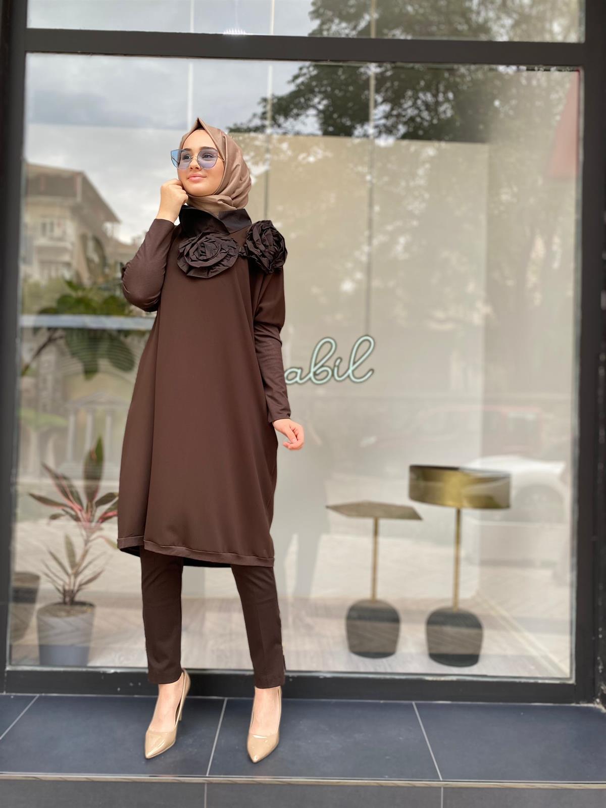 Misswhence Yakası Gül Detay Büyük Beden Tunik Kahverengi 2805