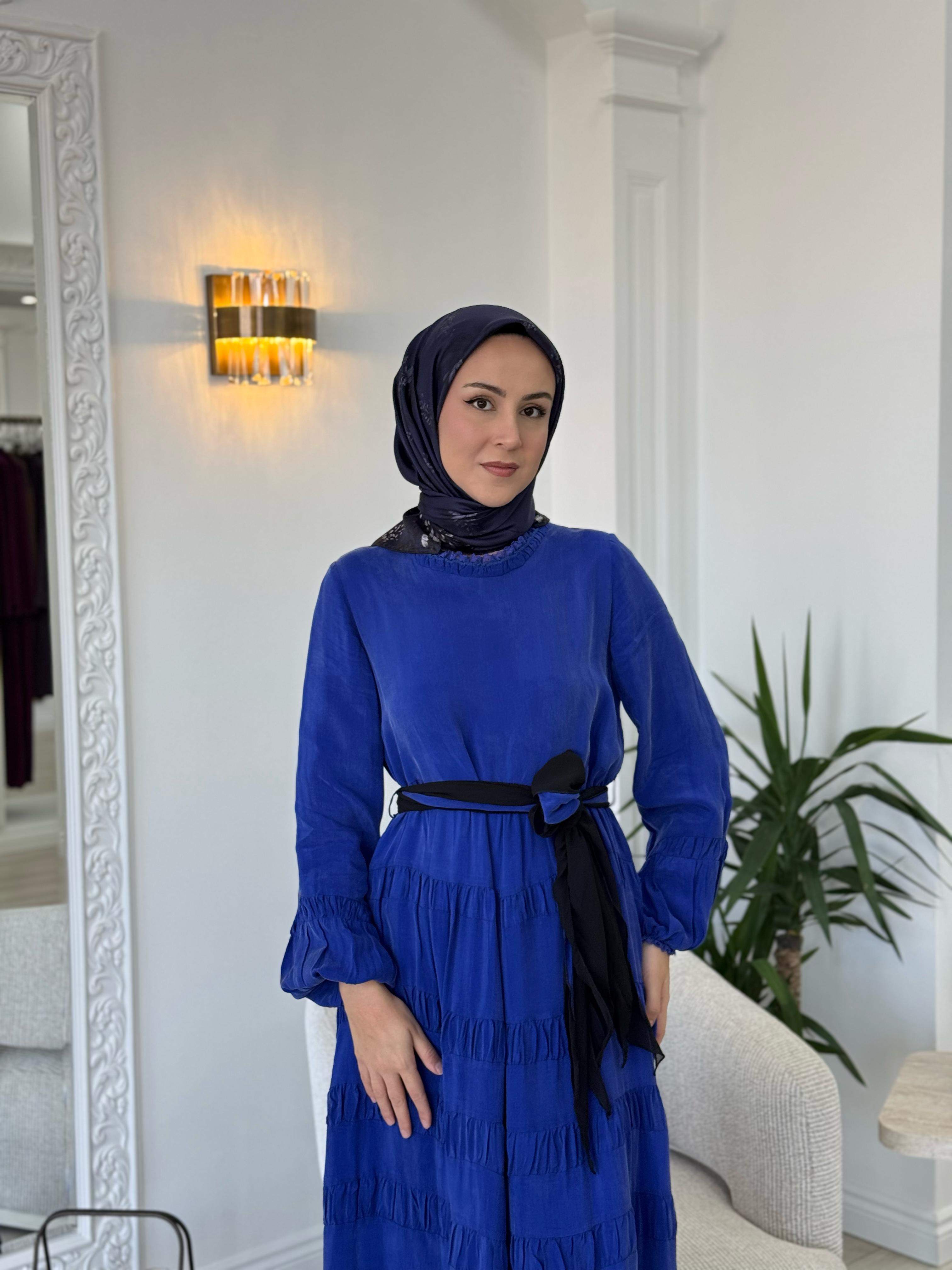 Misswhence Yakası Güpür Detaylı Elbise Saks 35830