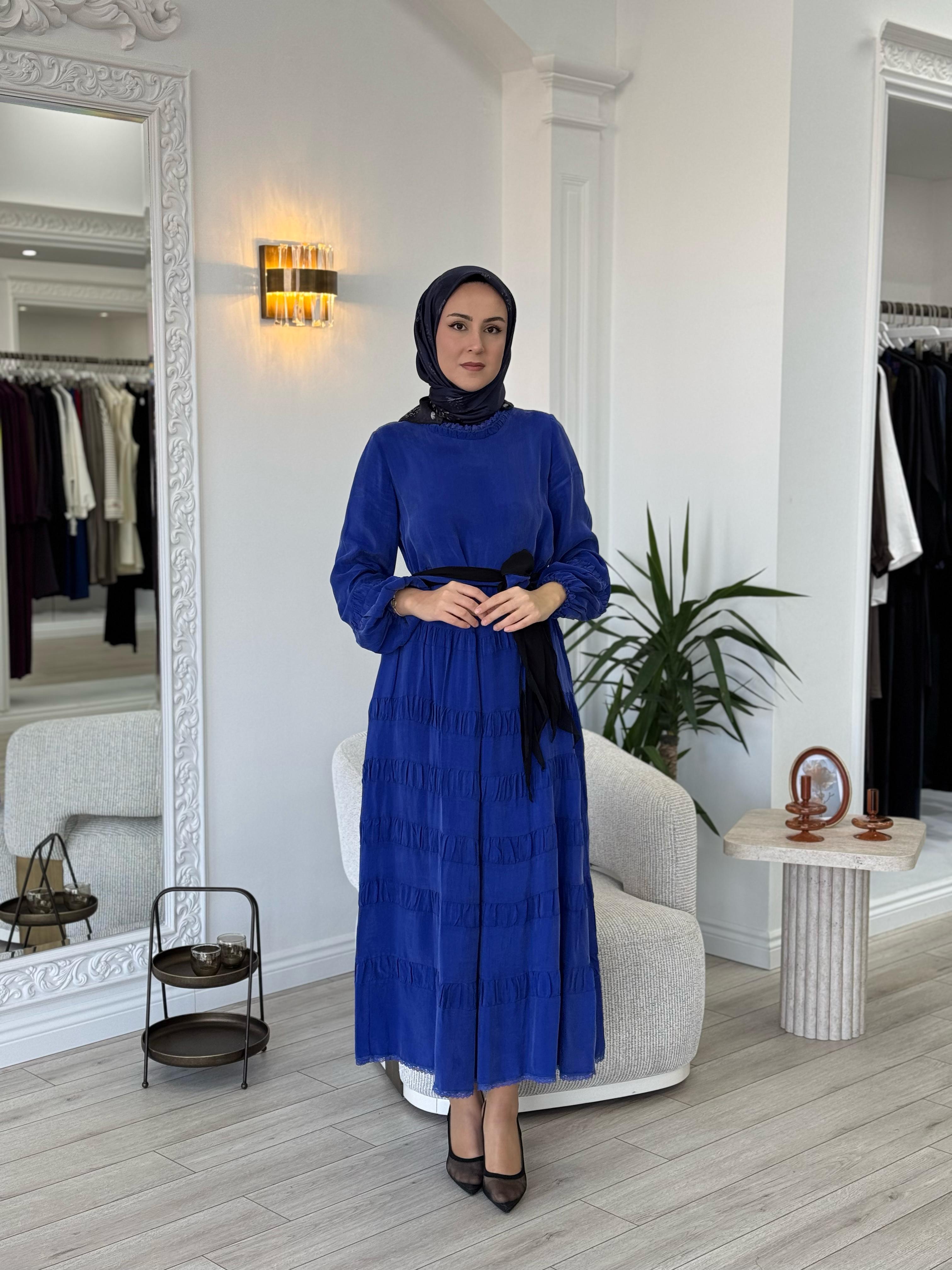 Misswhence Yakası Güpür Detaylı Elbise Saks 35830