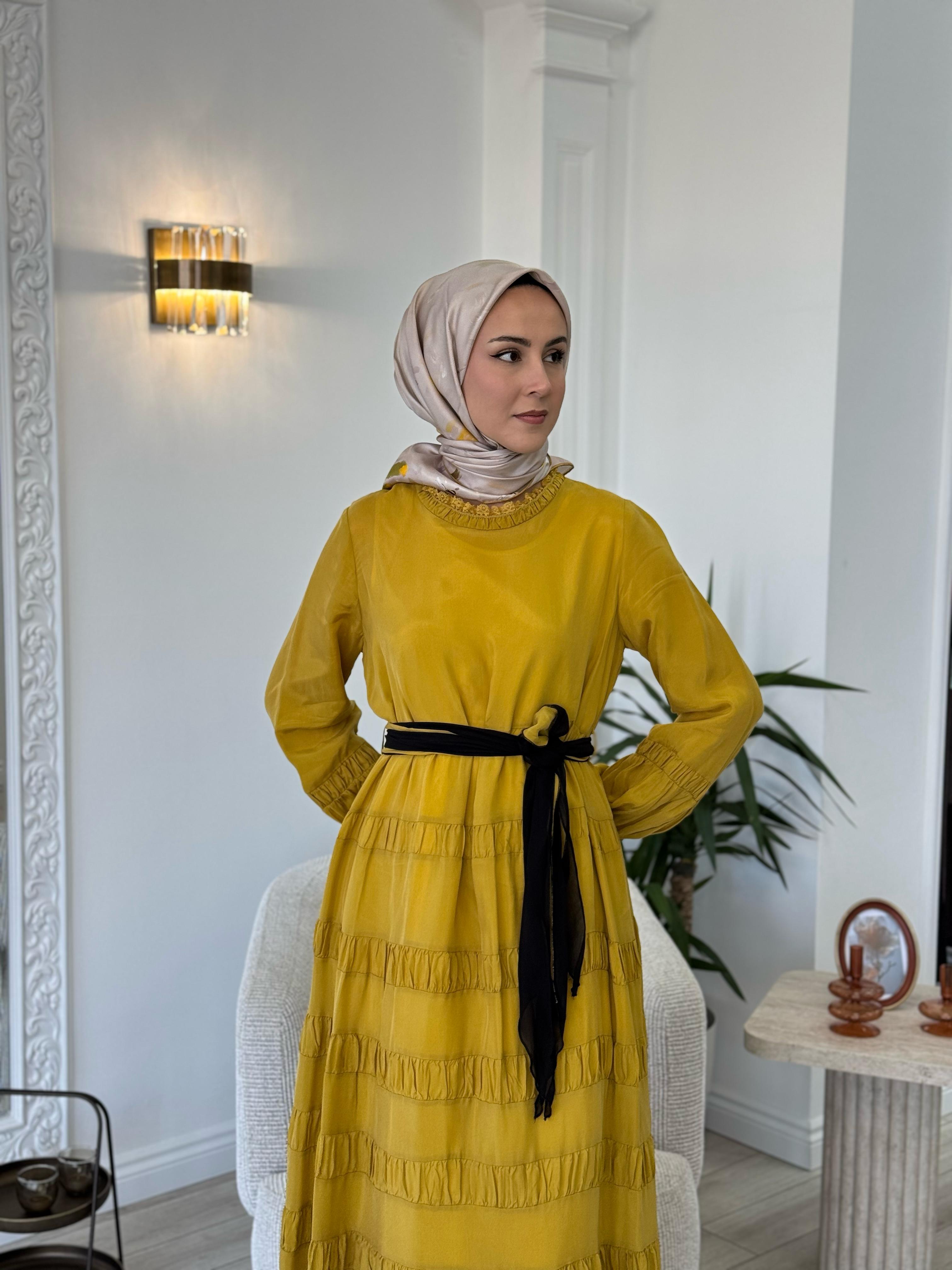 Misswhence Yakası Güpür Detaylı Elbise Sarı 35830