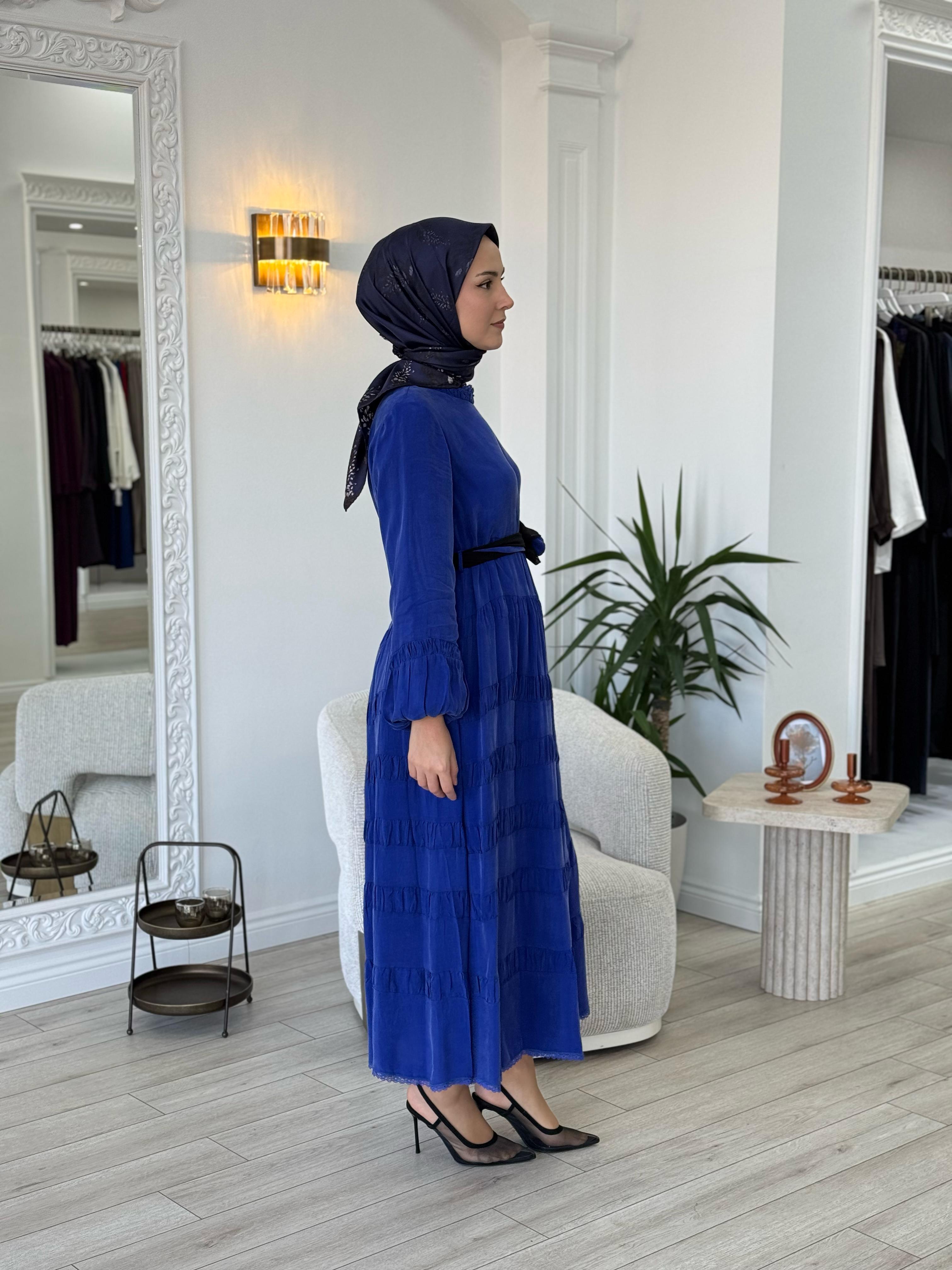 Misswhence Yakası Güpür Detaylı Elbise Saks 35830