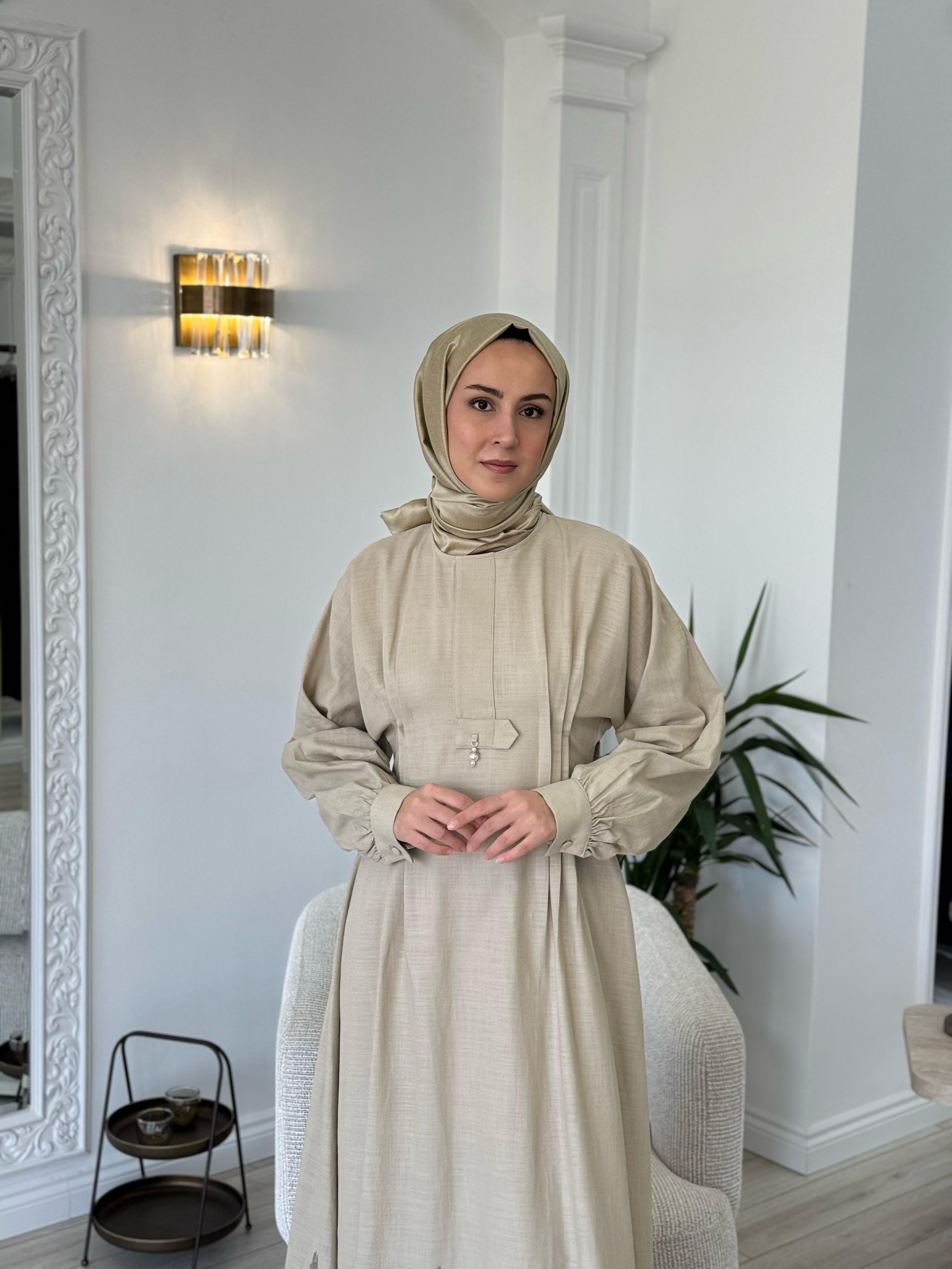 Niqozza Fausta Pul Nakışlı Elbise Bej 25ss50187