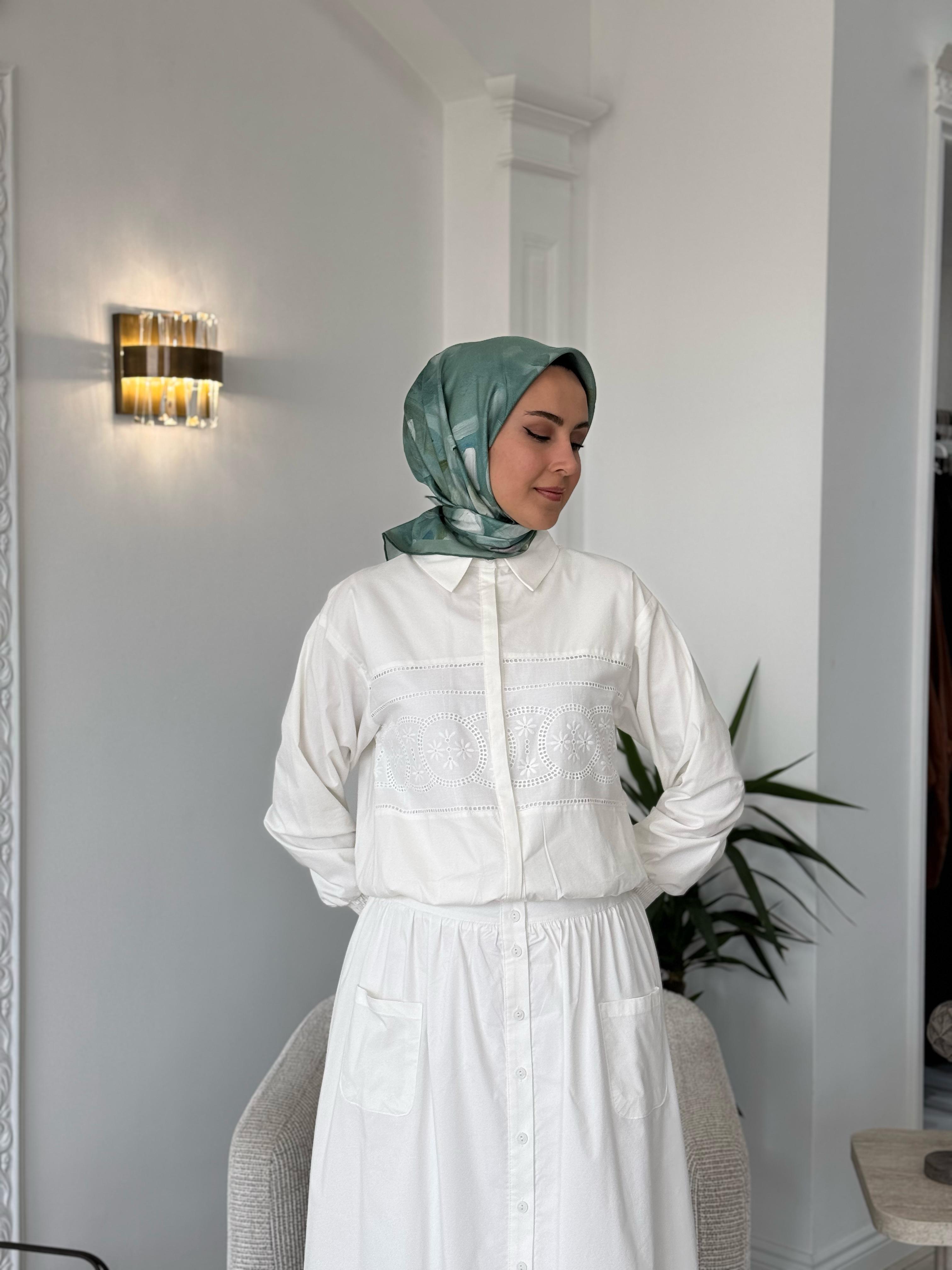 Niqozza Levenia Takım Beyaz 60084
