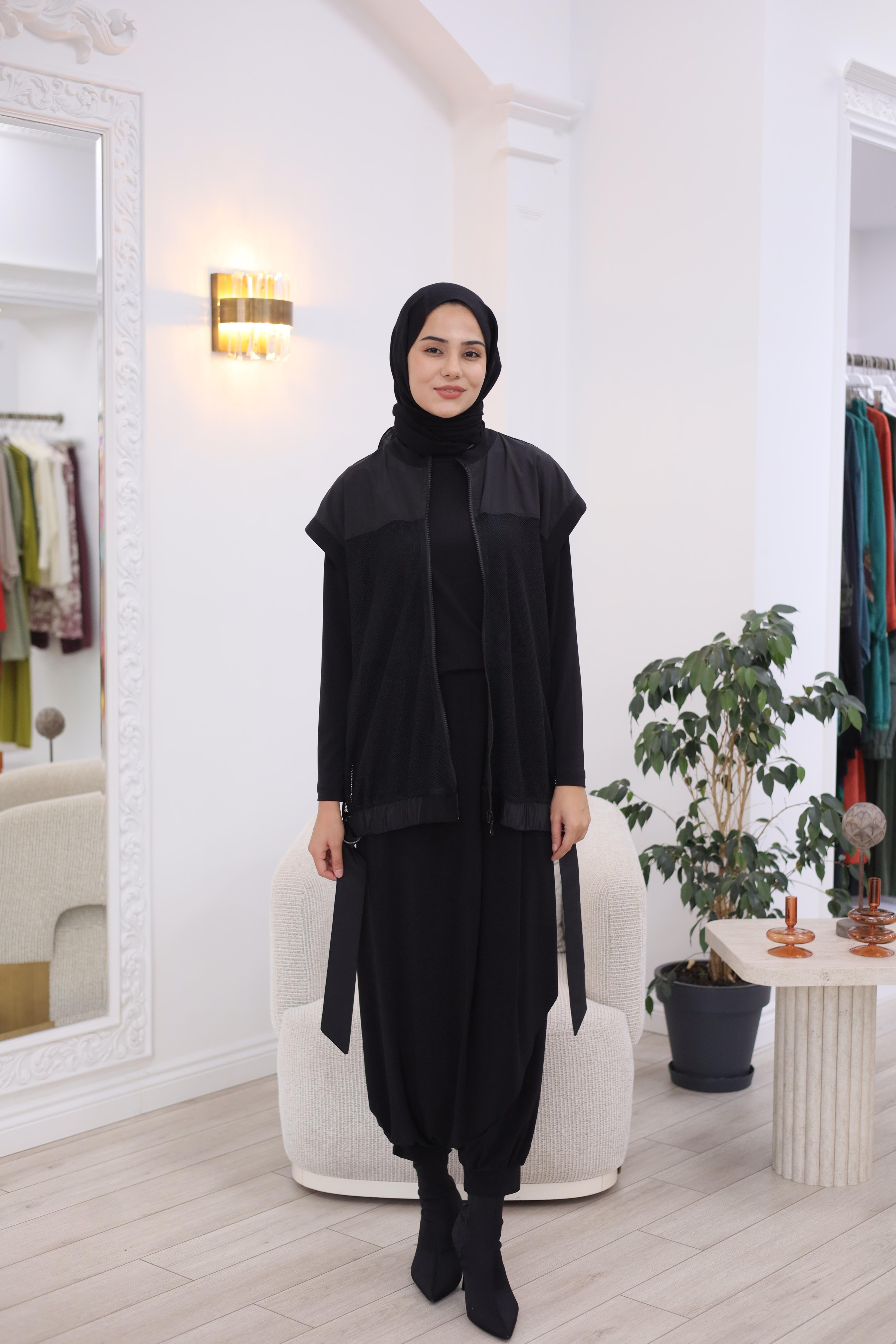 Nurcan Çetin Asimetrik Şalvarlı File Detaylı Takım 25612