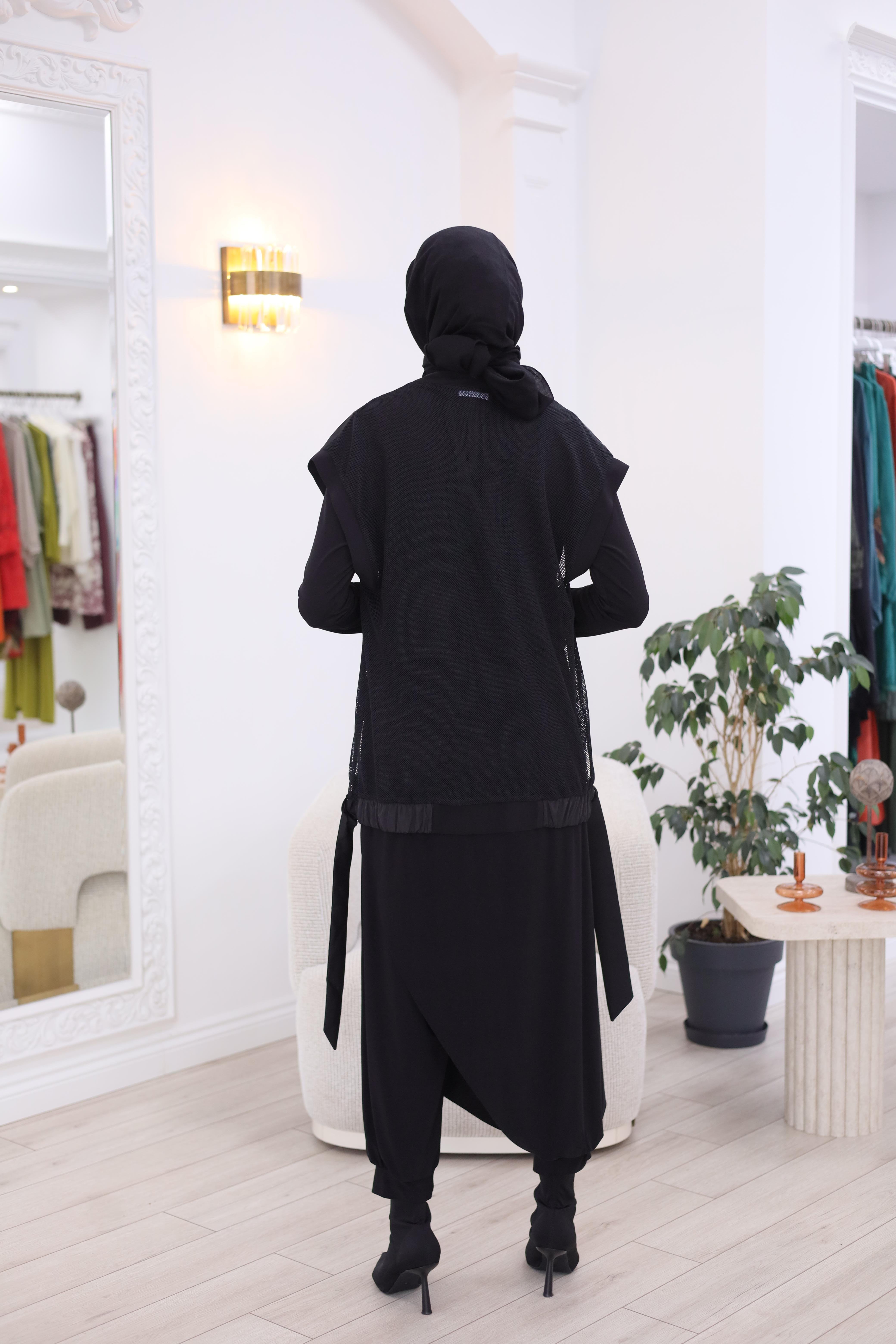 Nurcan Çetin Asimetrik Şalvarlı File Detaylı Takım 25612