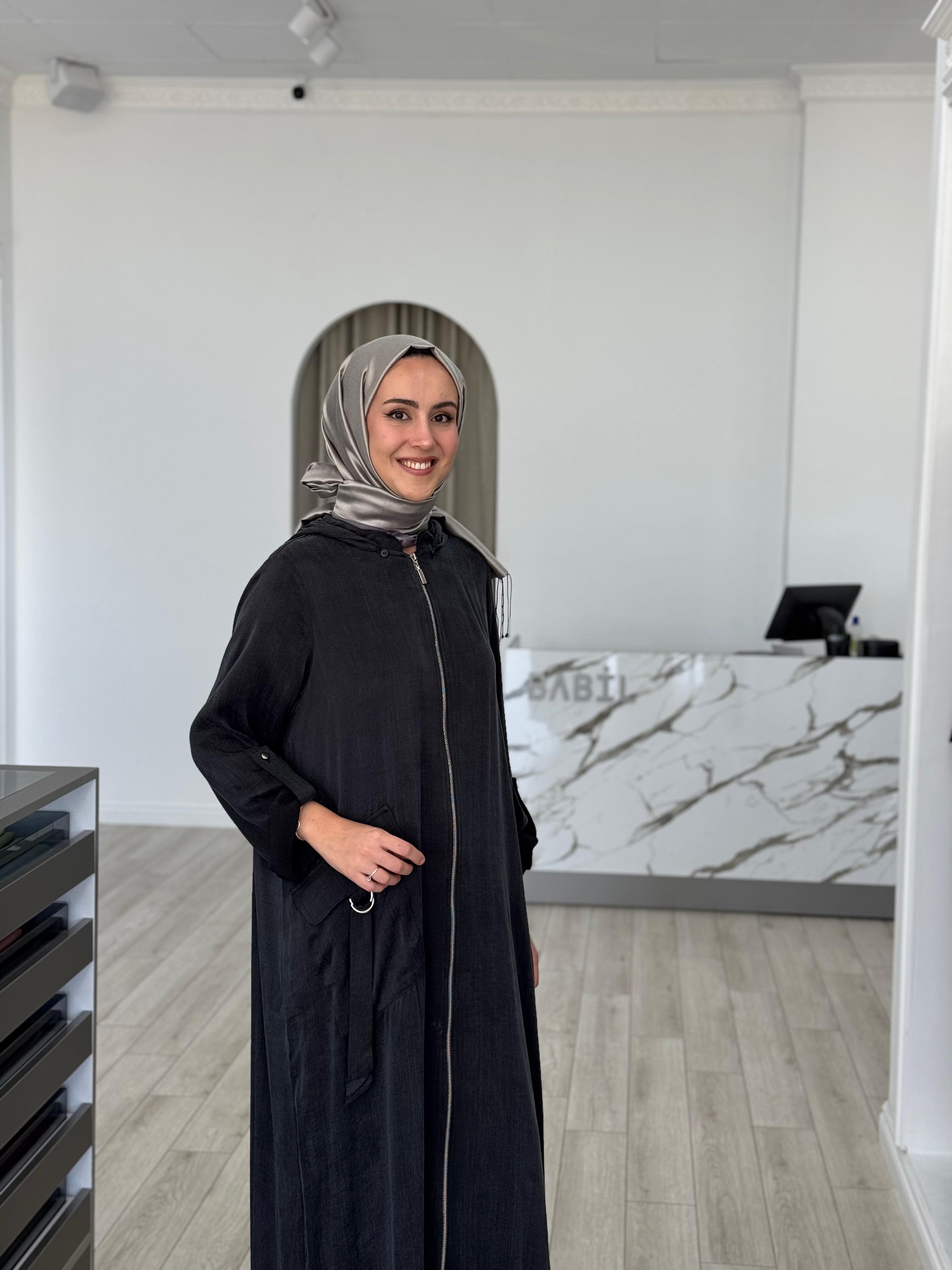 Nurcan Çetin Cupra Kap Siyah 25251
