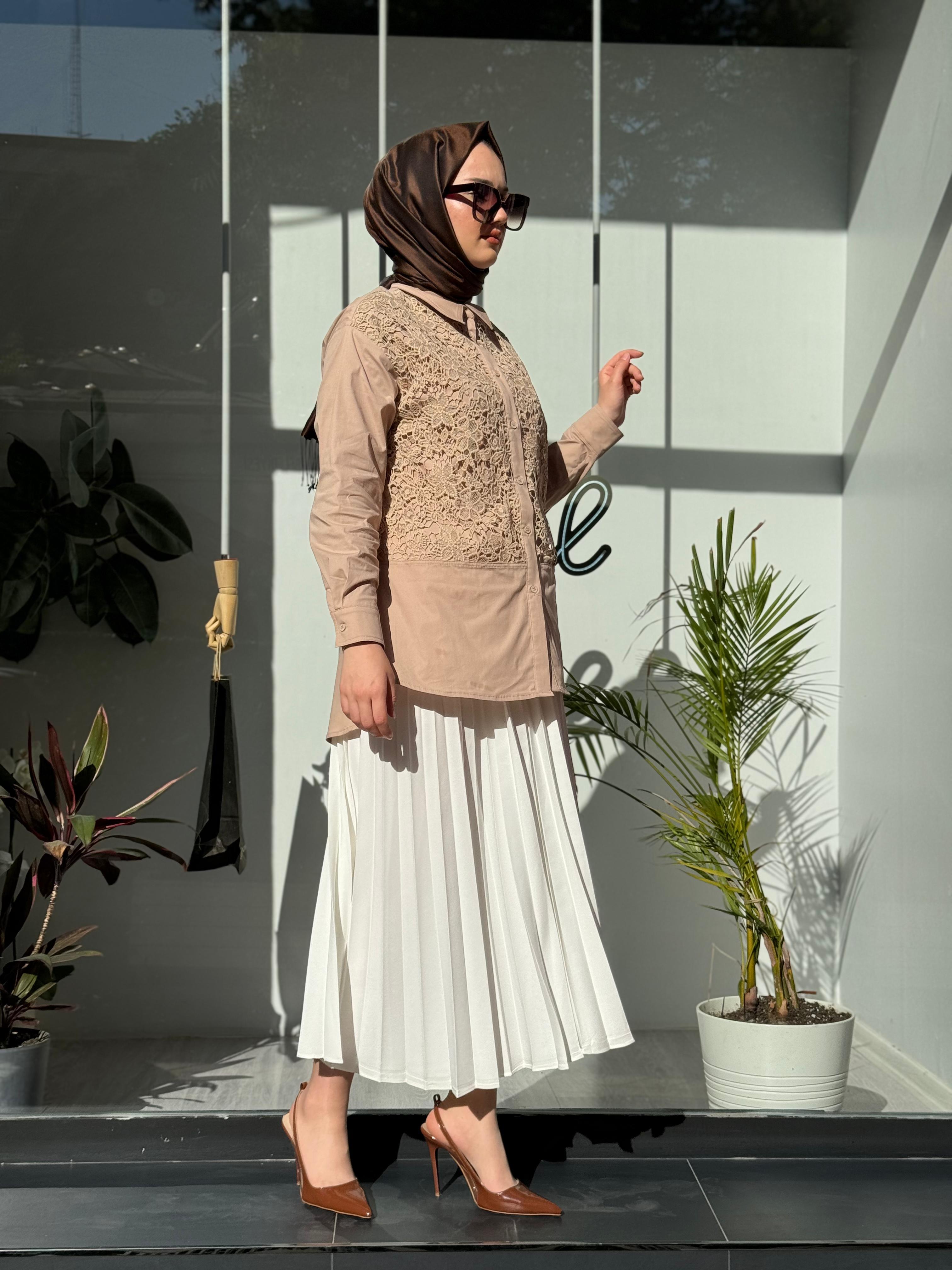 Nurcan Çetin Dantel Detaylı Tunik Bej 24332