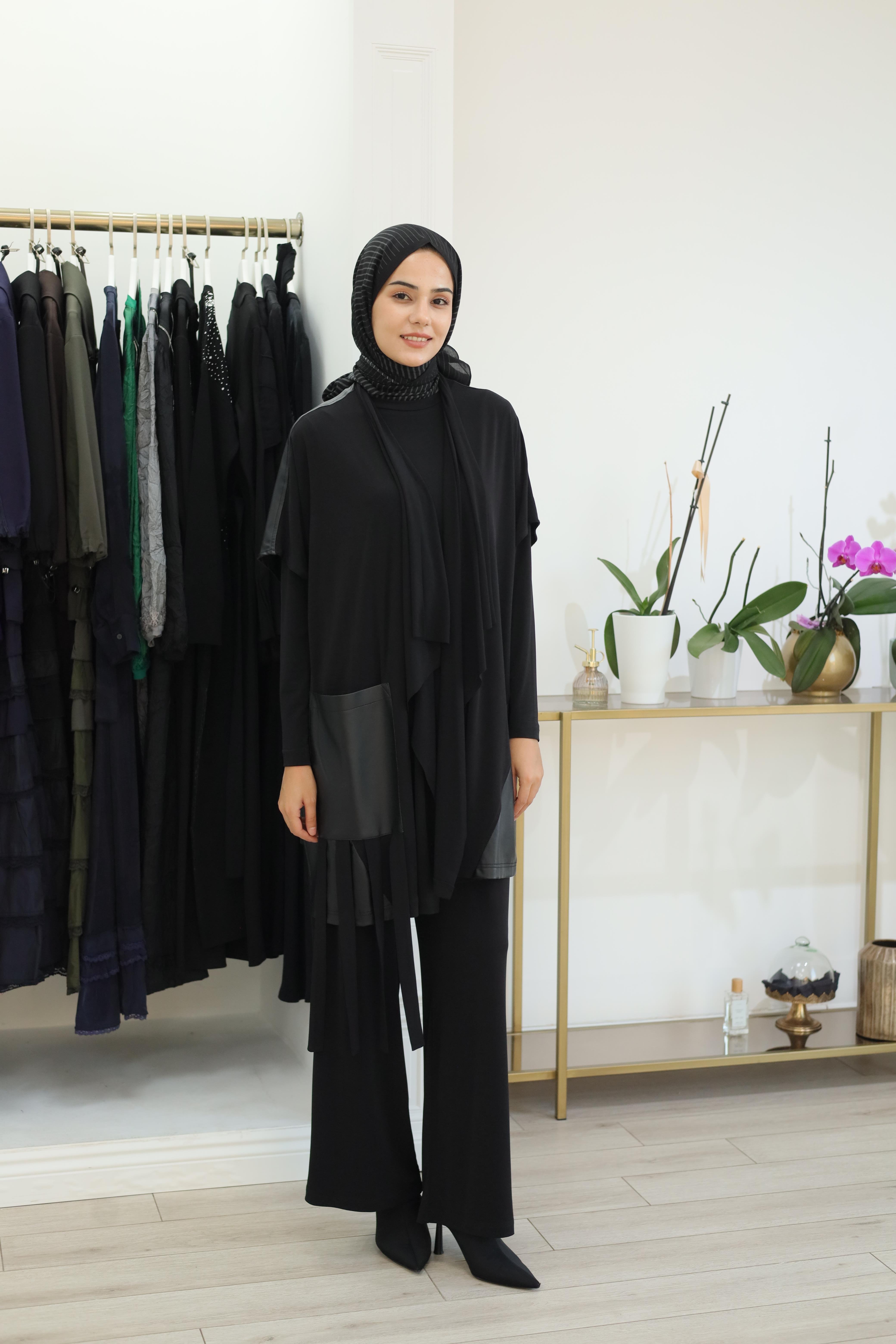 Nurcan Çetin Deri Detaylı Pantolonlu Takım 25622