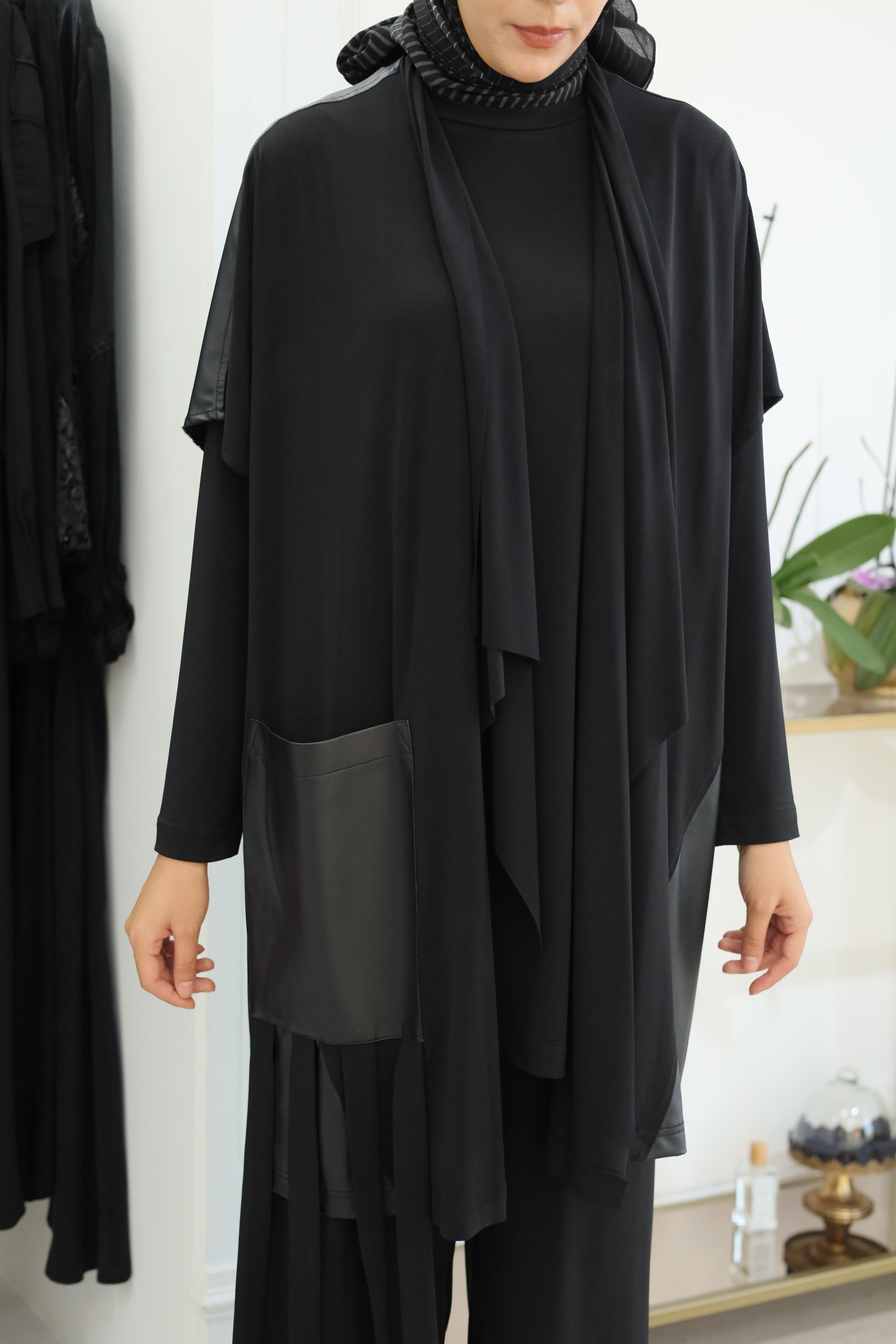 Nurcan Çetin Deri Detaylı Pantolonlu Takım 25622